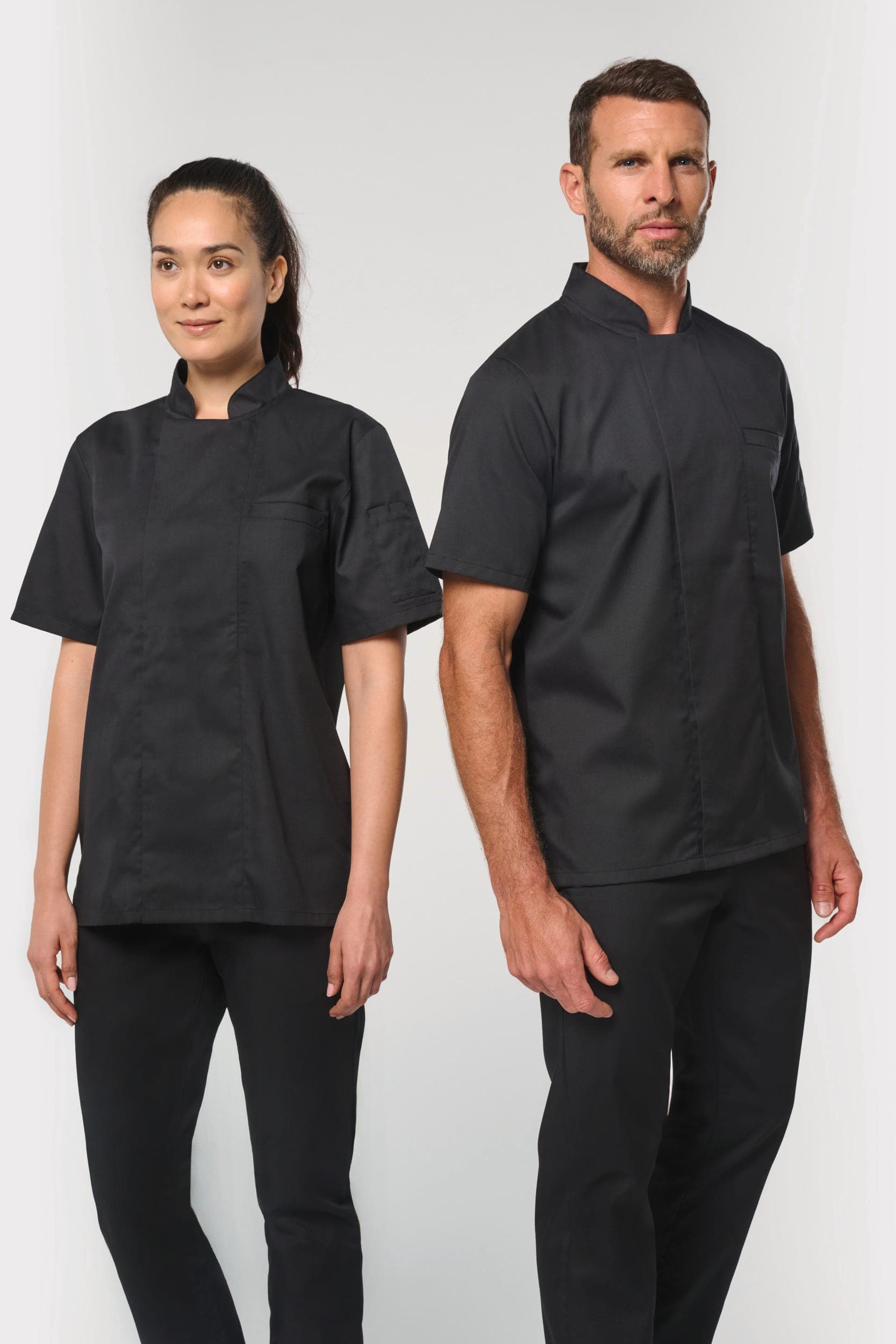 Veste de cuisine écoresponsable manches courtes unisexe en situation