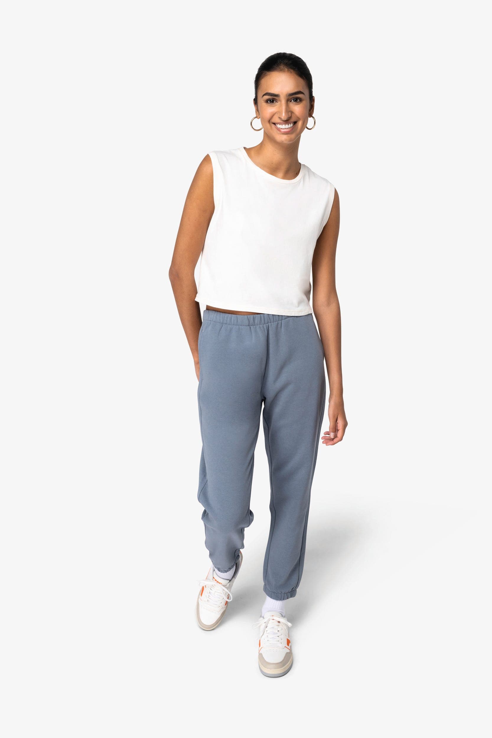Pantalon de jogging écoresponsable femme en situation