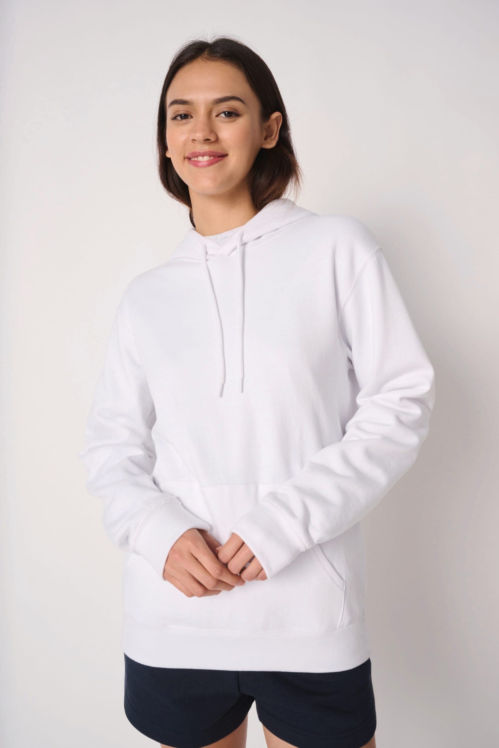 Sweat-shirt à capuche unisexe en situation