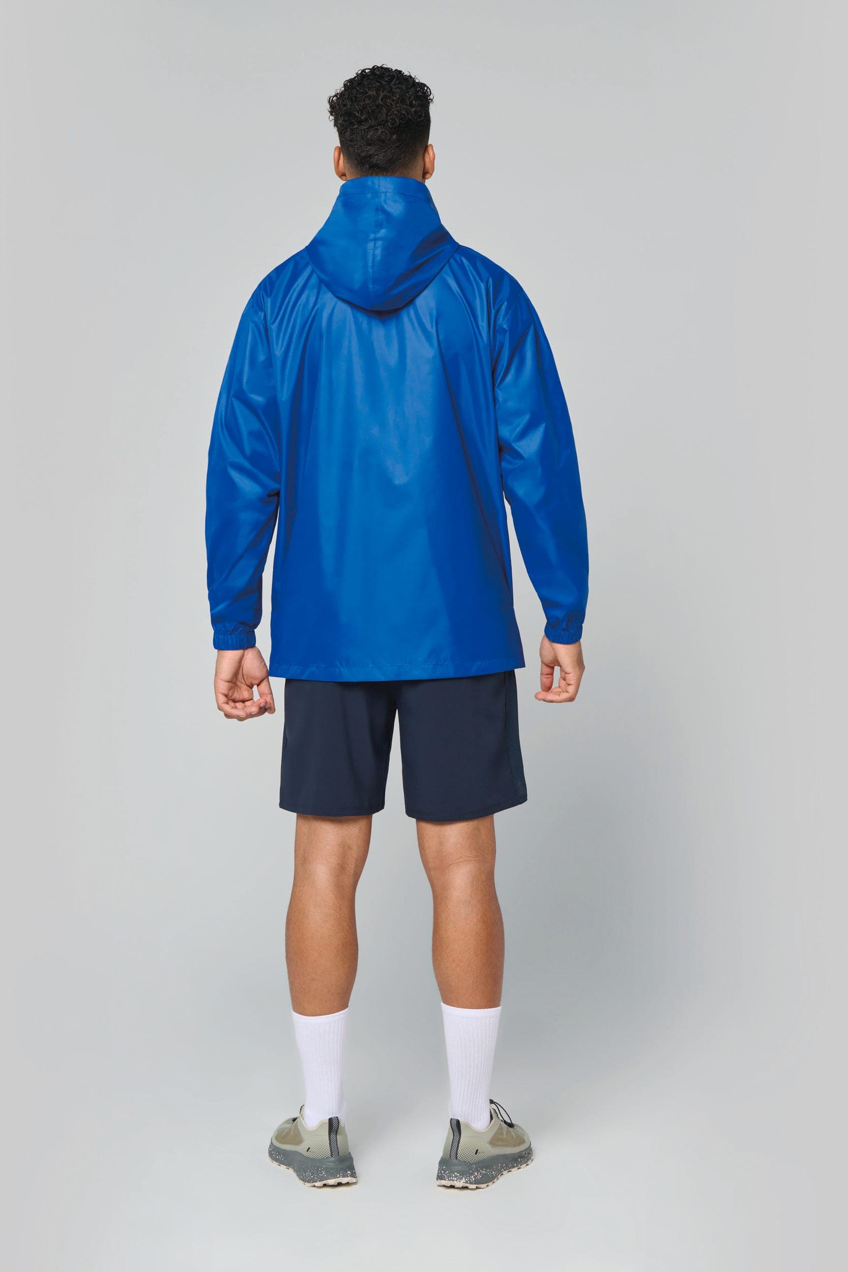 Veste de pluie unisexe en situation