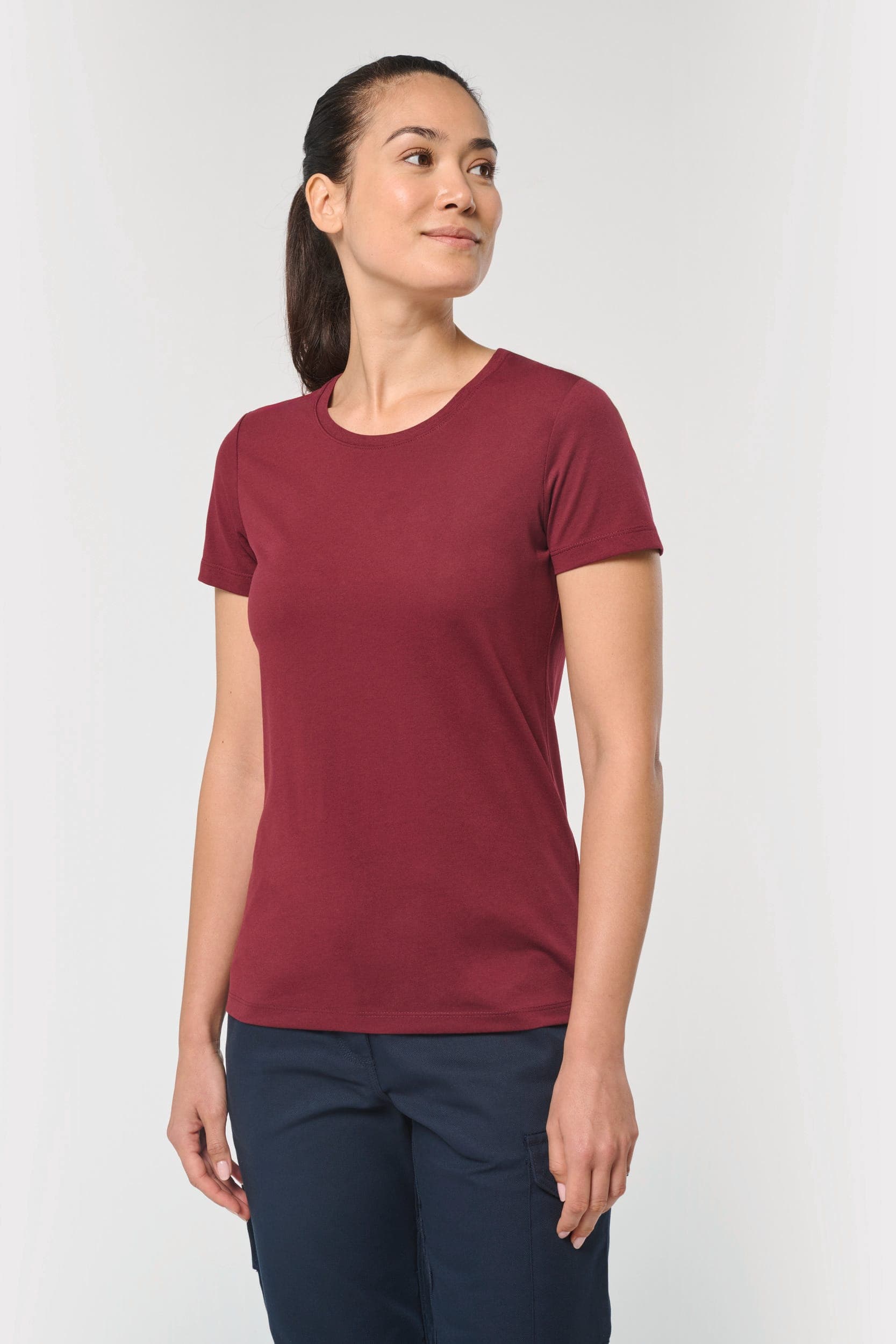 T-shirt à traitement antibactérien femme en situation