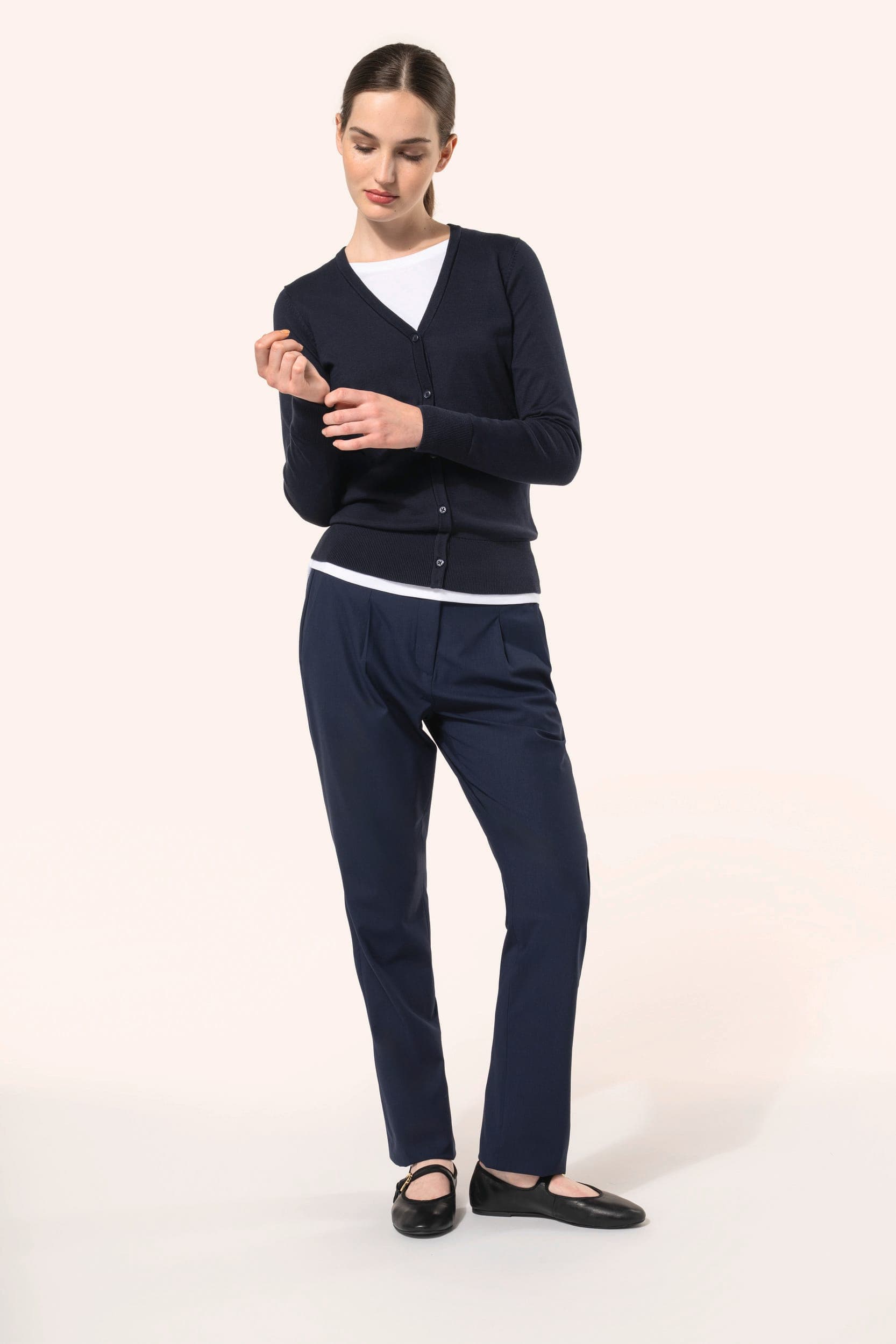 Cardigan Supima® femme en situation