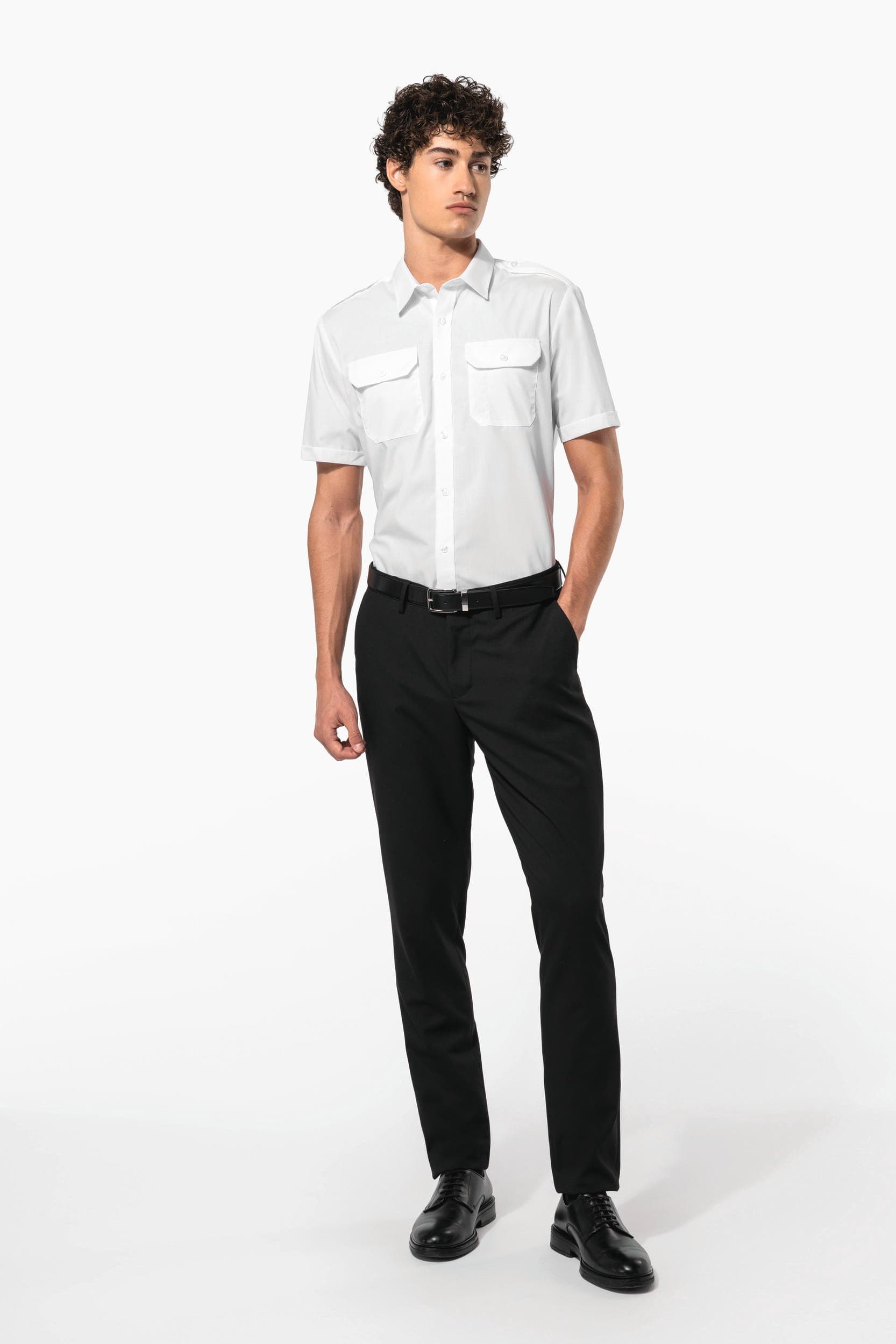 Chemise pilote manches courtes homme en situation