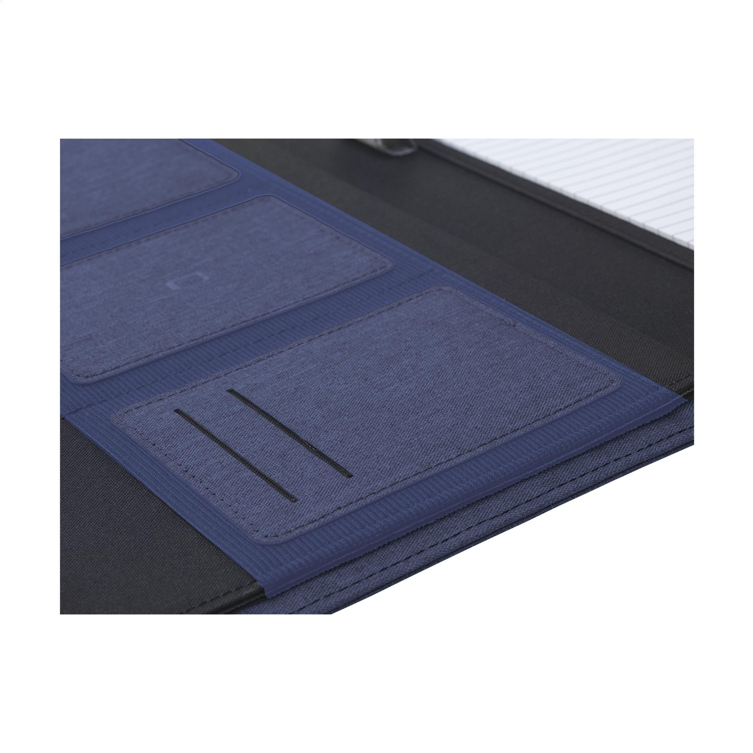 Porte-documents Quest Portfolio RCS RPET A4 en situation
