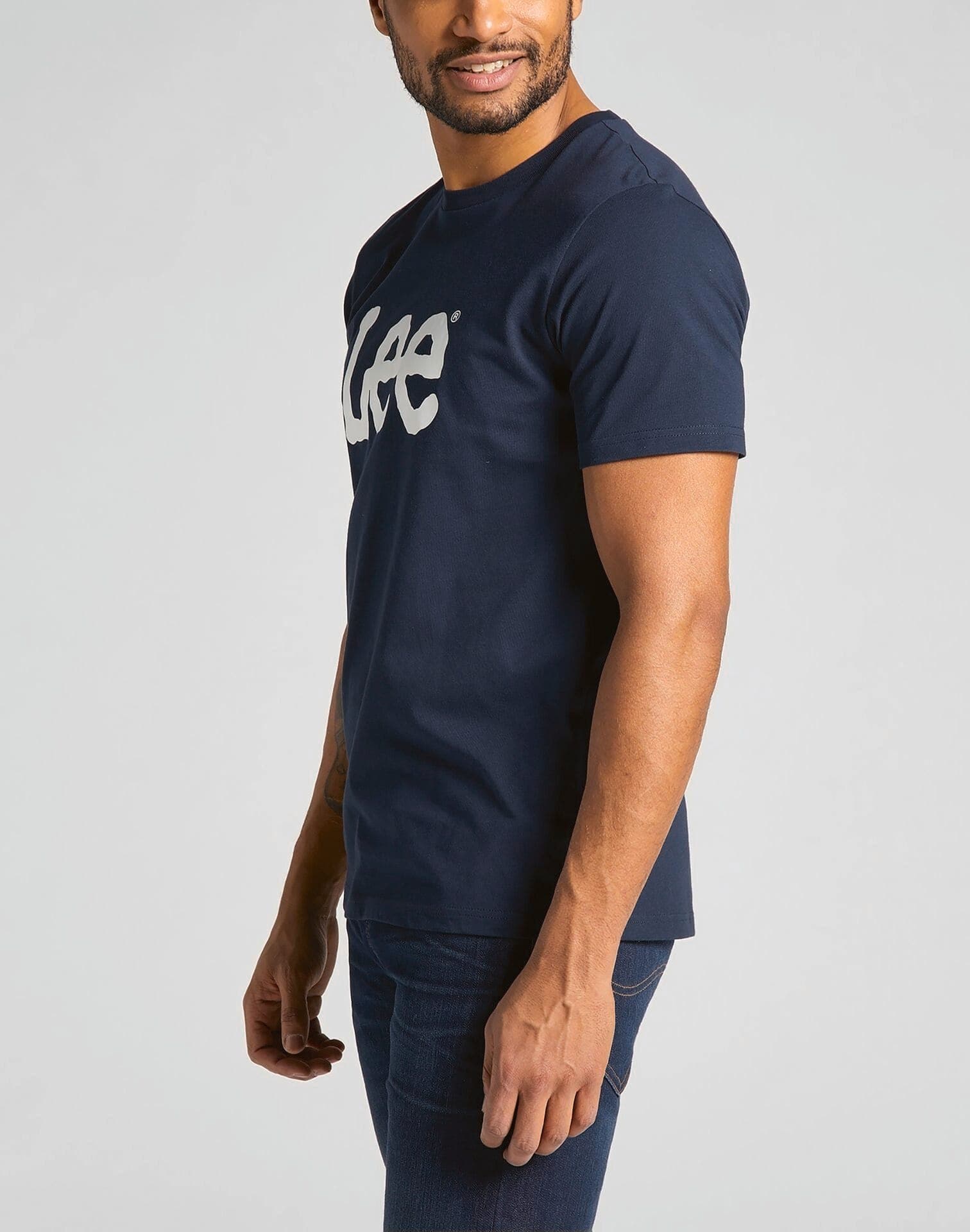 T-shirt Logo Lee en situation