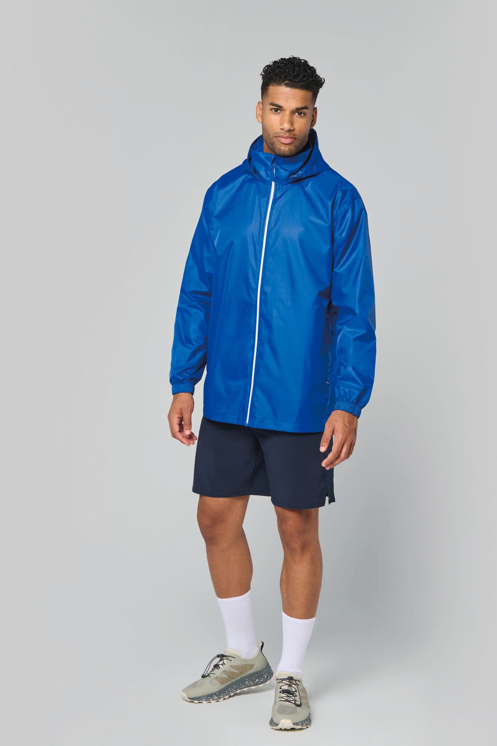 Veste de pluie unisexe en situation