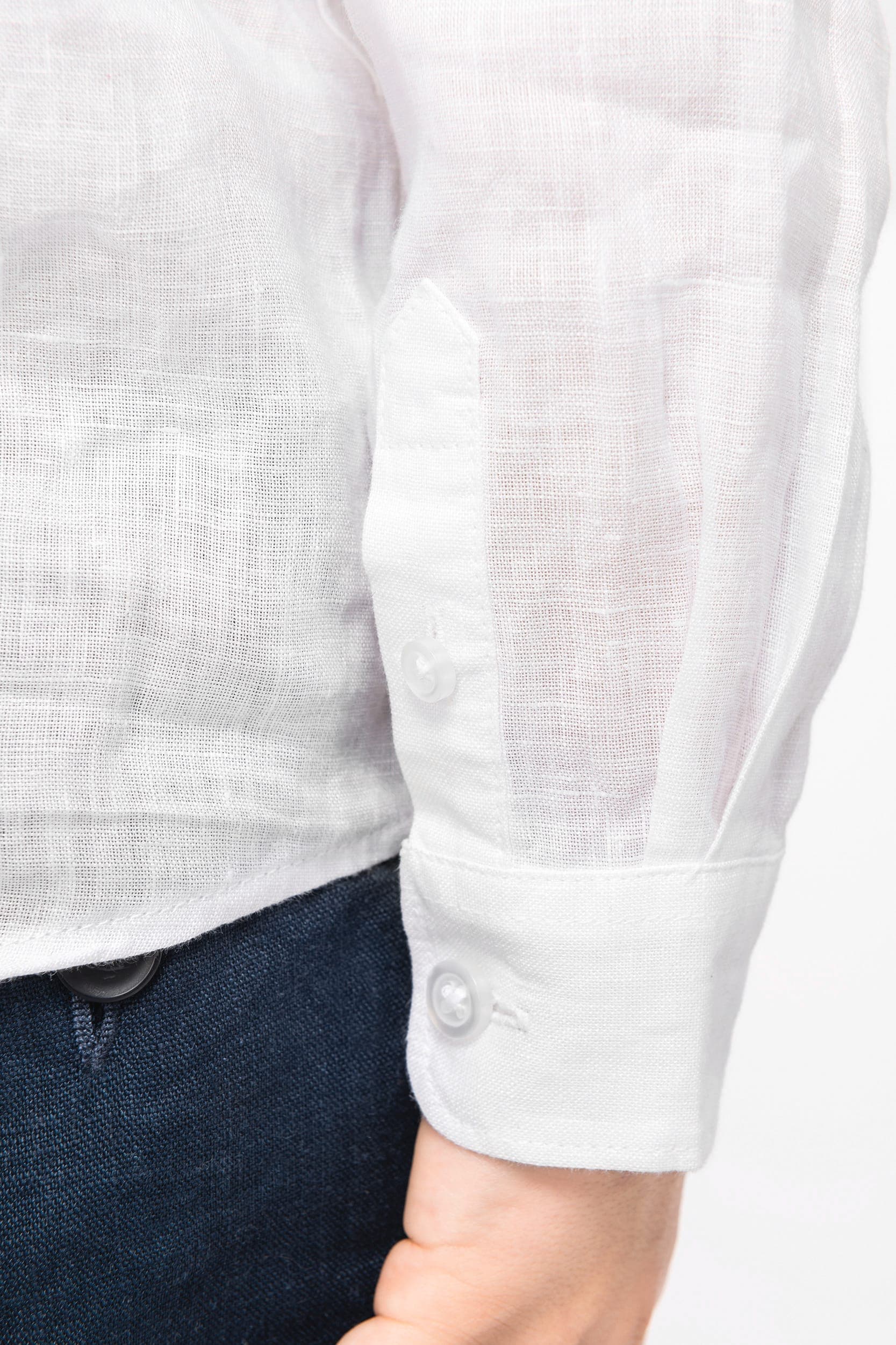 Chemise en lin enfant en situation