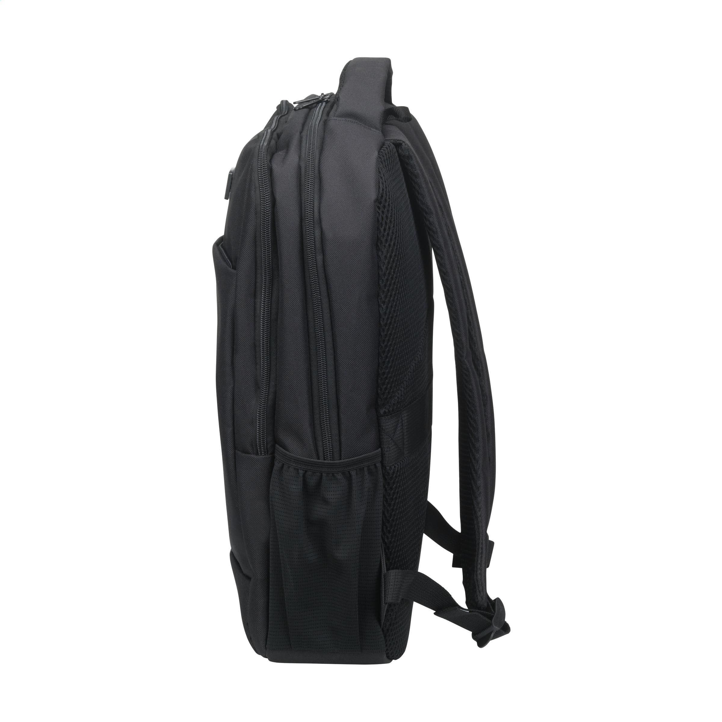 Sac à dos Urban Traveler GRS RPET en situation