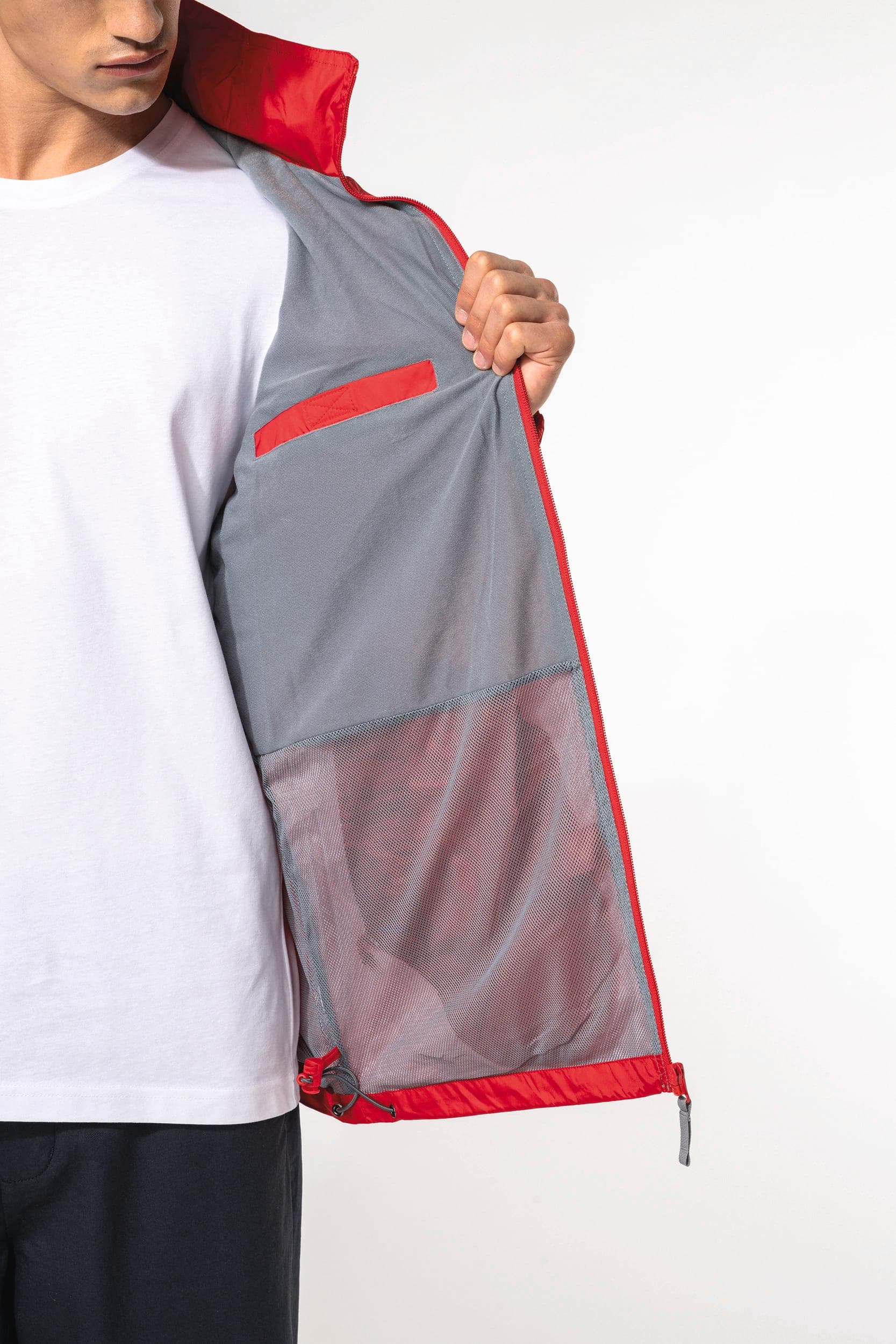 Coupe-vent doublé homme en situation