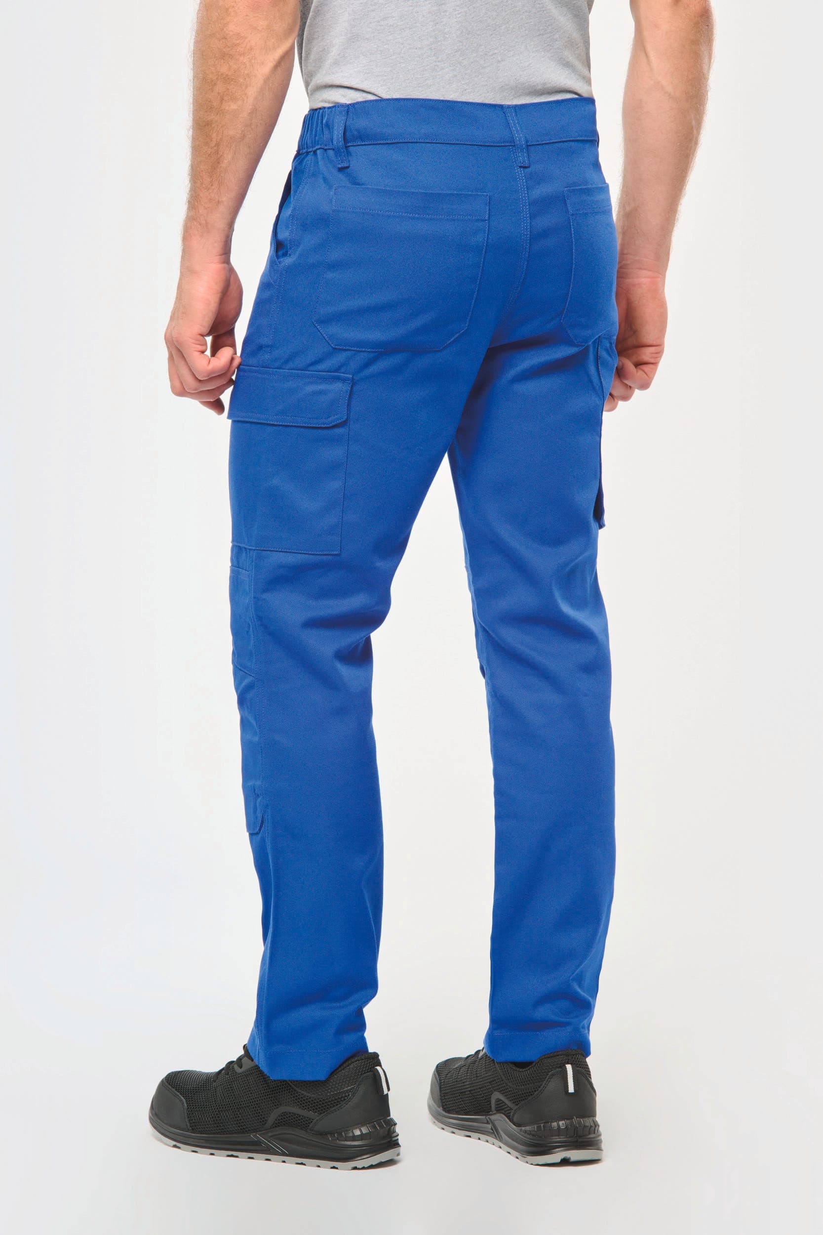 Pantalon de travail multipoches homme en situation