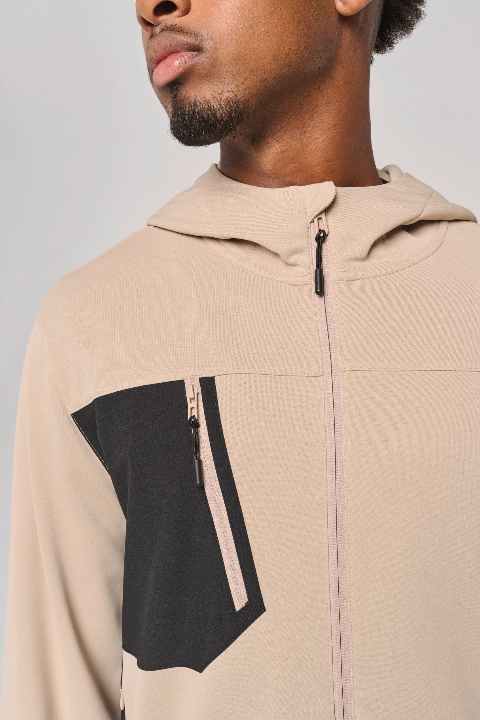 Veste outdoor zippée unisexe en situation