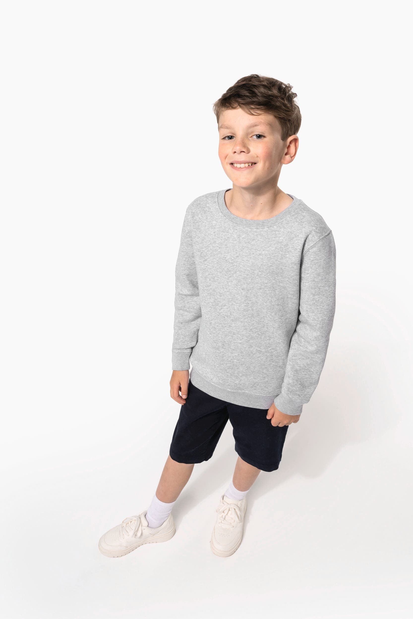 Sweat-shirt col rond enfant en situation