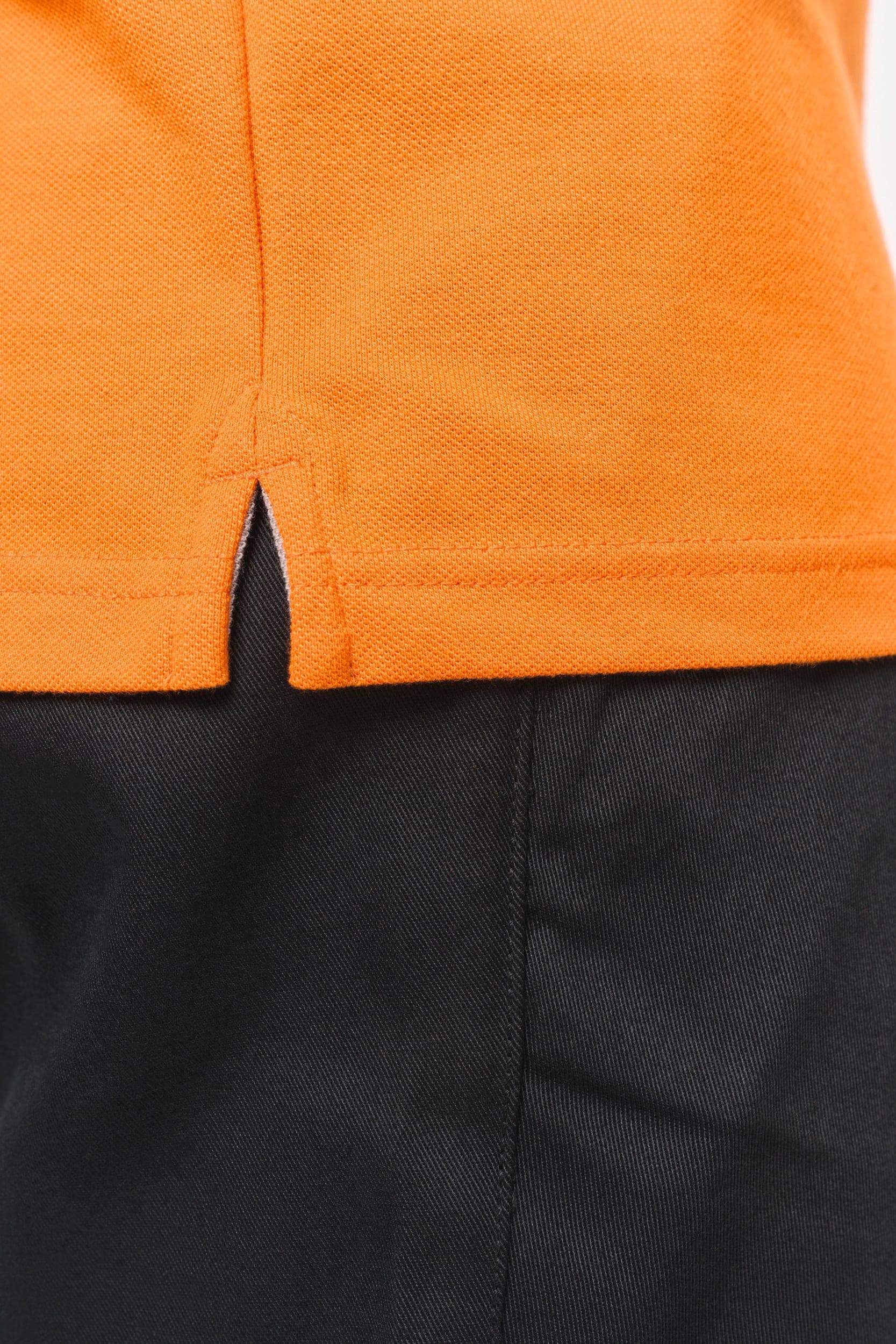 Polo manches courtes homme en situation