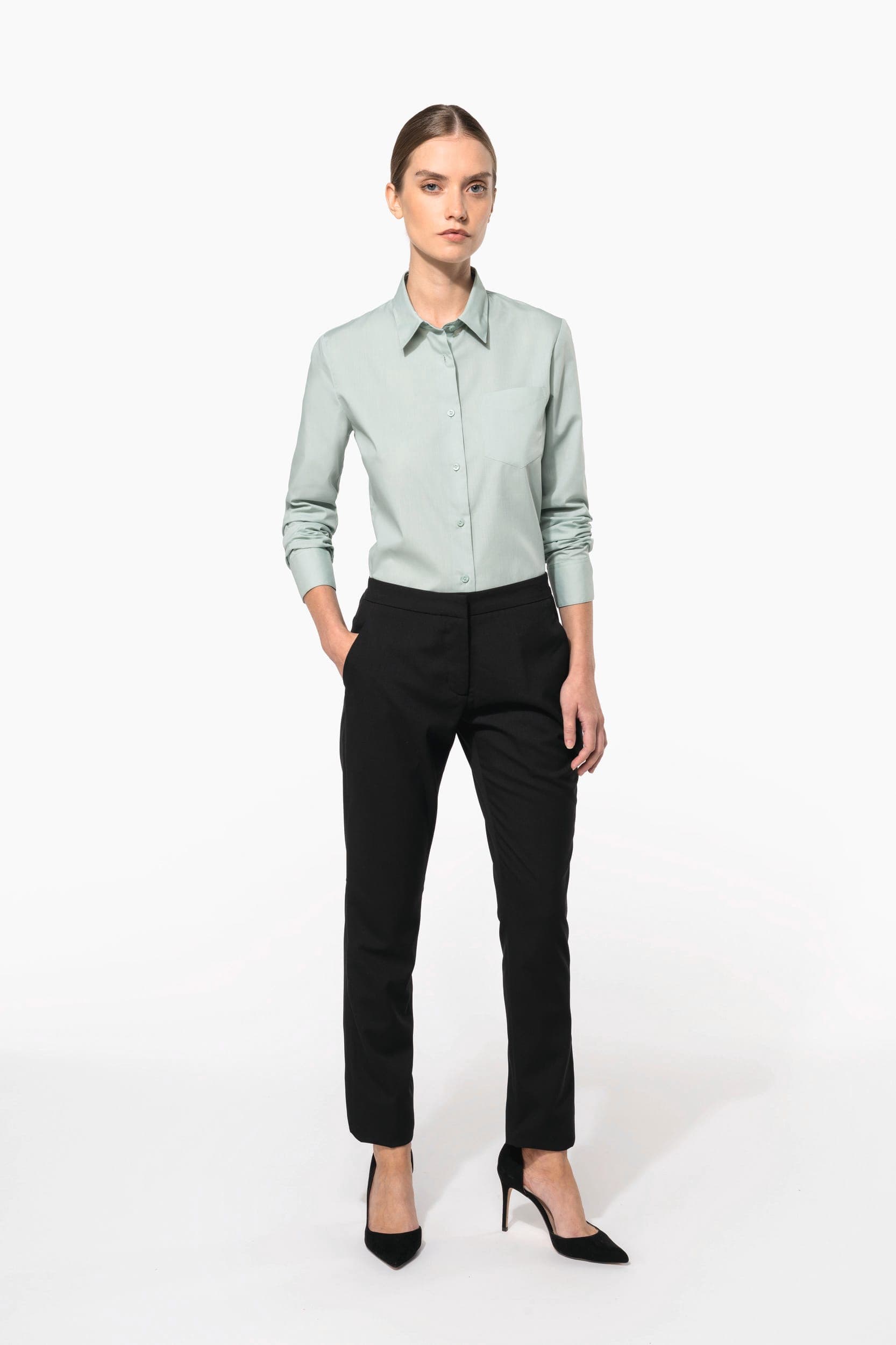 Chemise popeline polycoton entretien facile femme en situation
