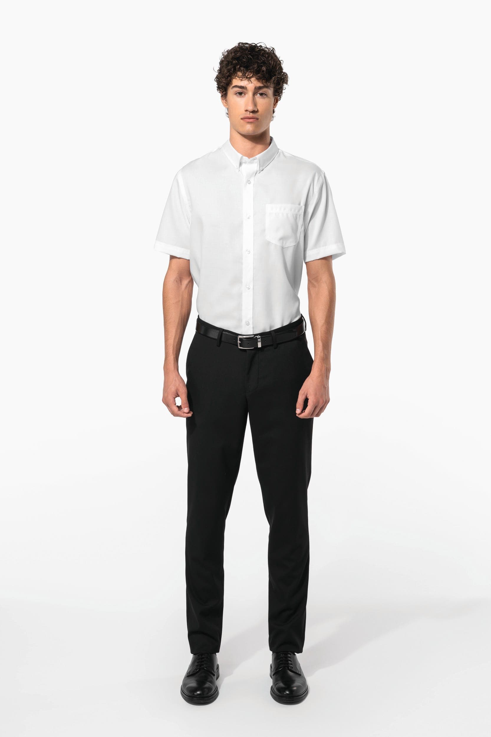 Chemise micro-sergé manches courtes sans repassage en situation