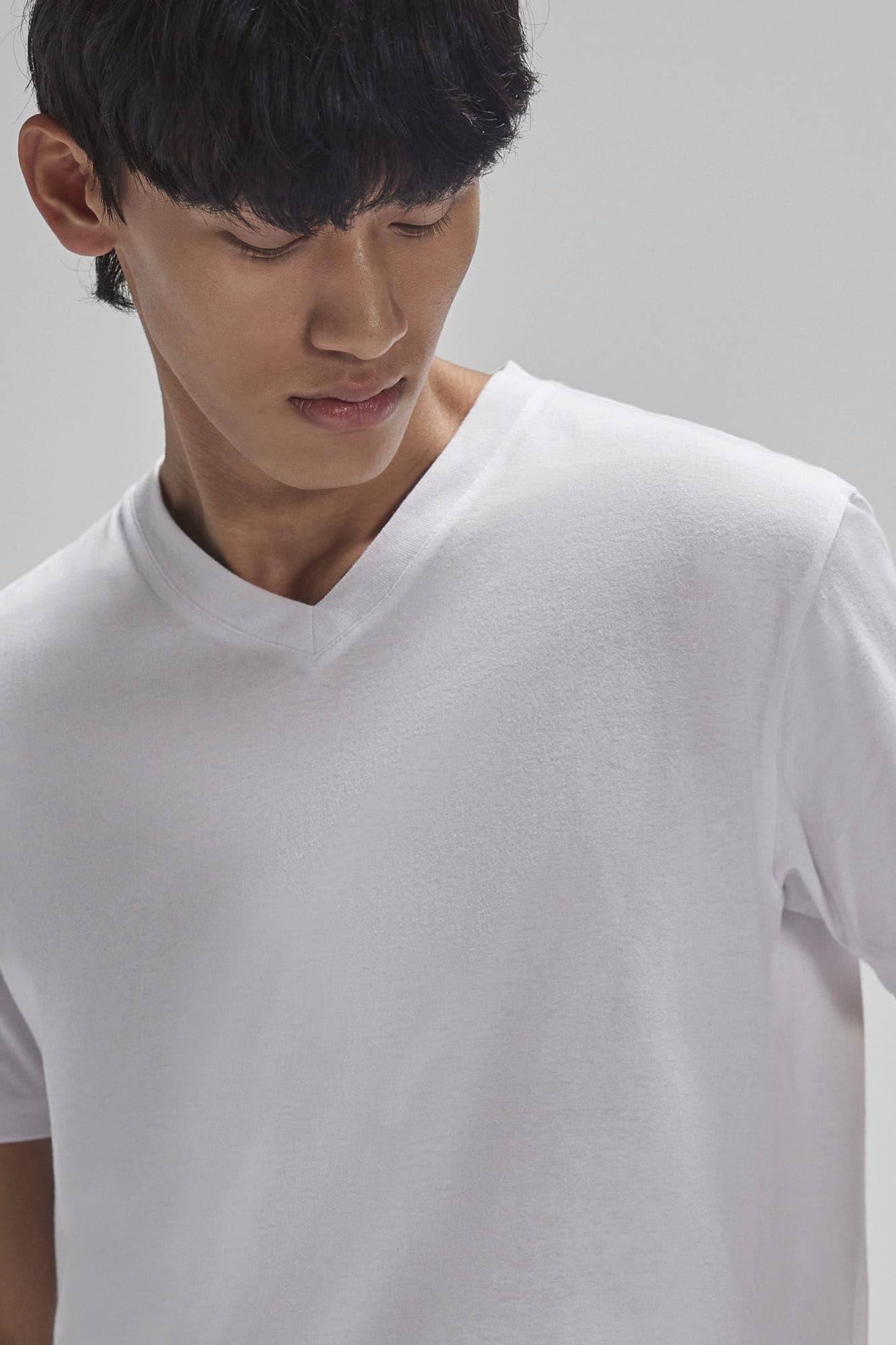 T-shirt col V #150 en situation
