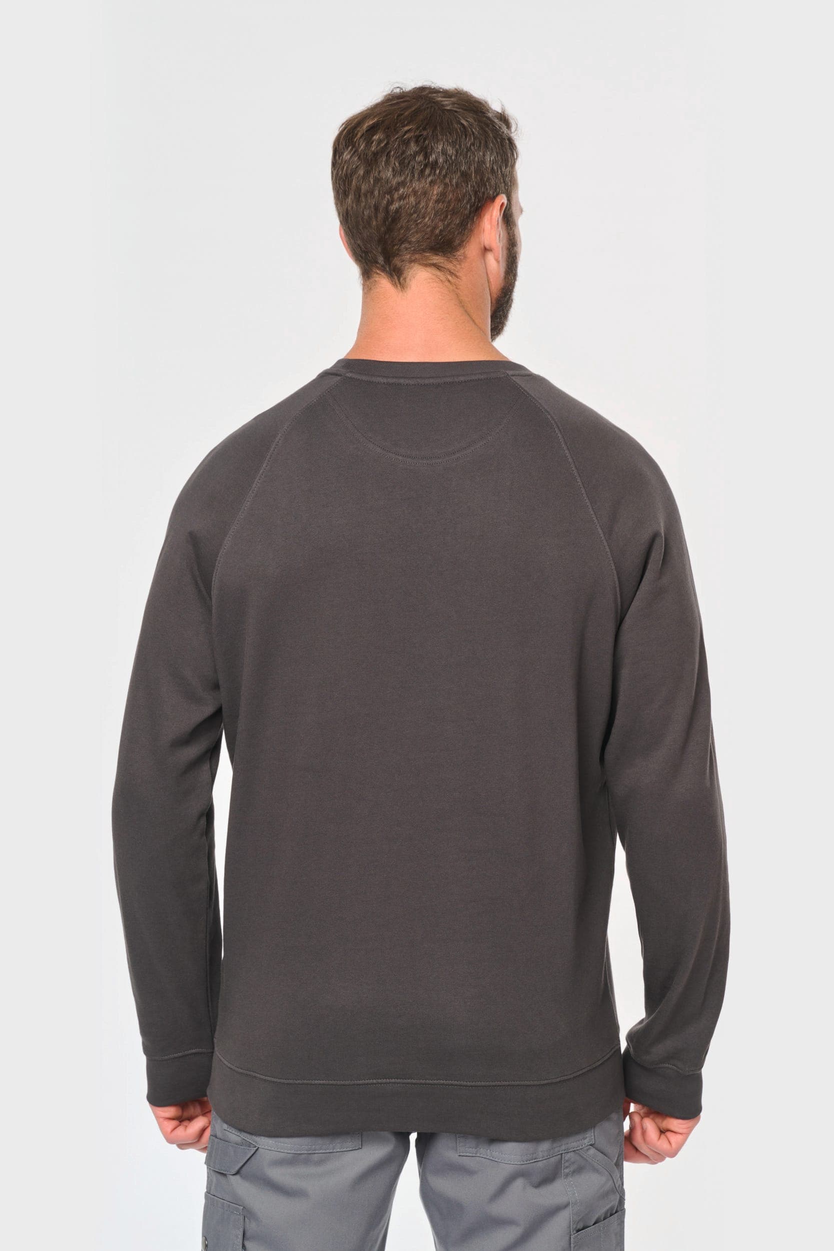 Sweat-shirt col rond  homme en situation