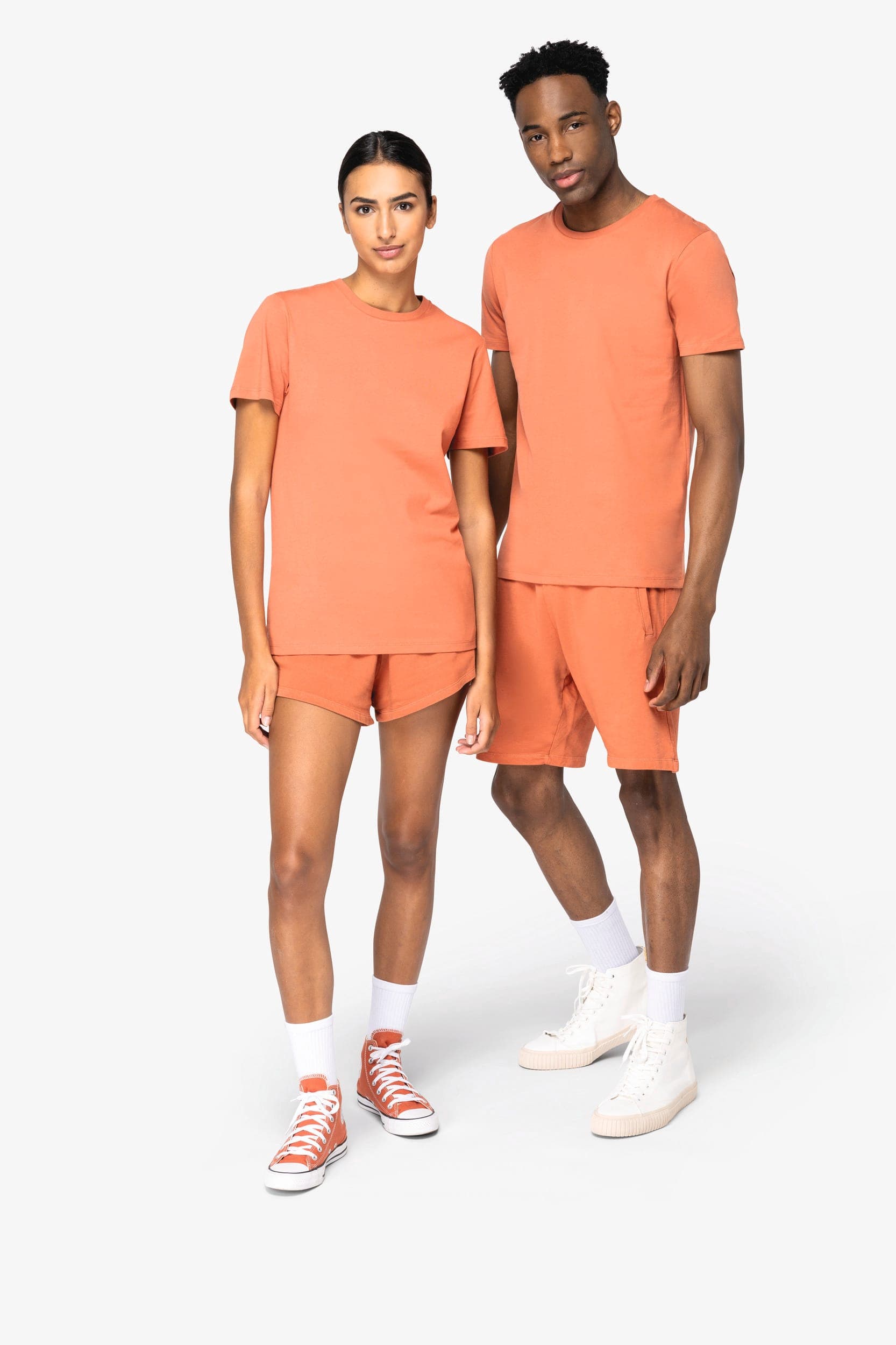 T-shirt écoresponsable unisexe en situation