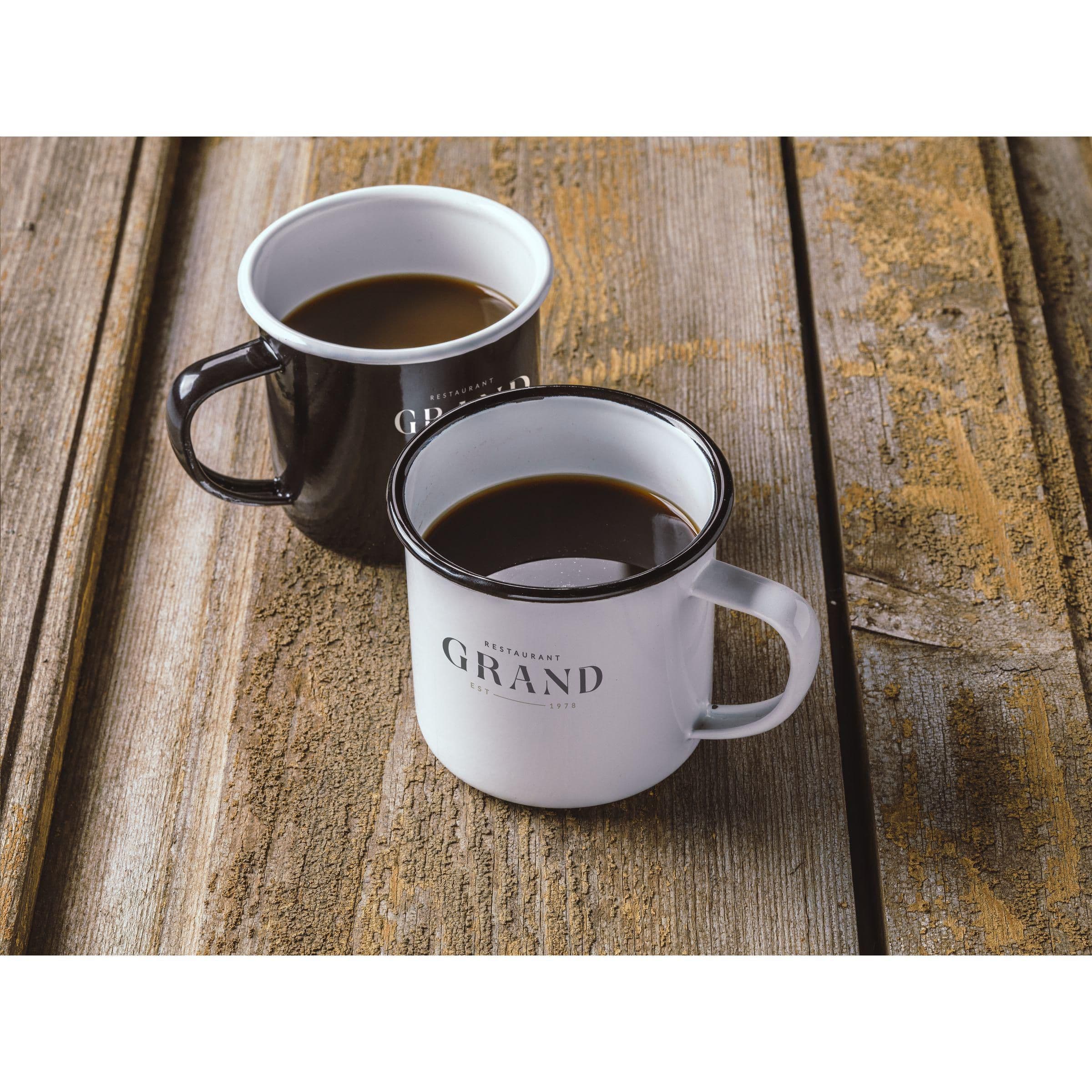 Mug Retro en émail 350 ml en situation
