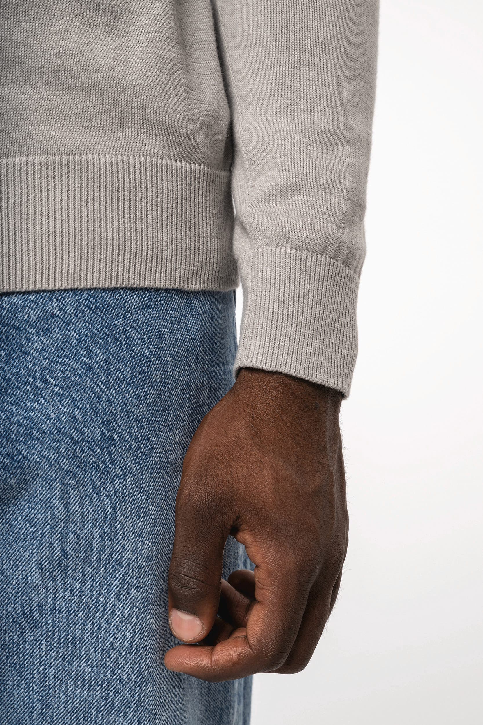 Pull 1/4 zip homme en situation
