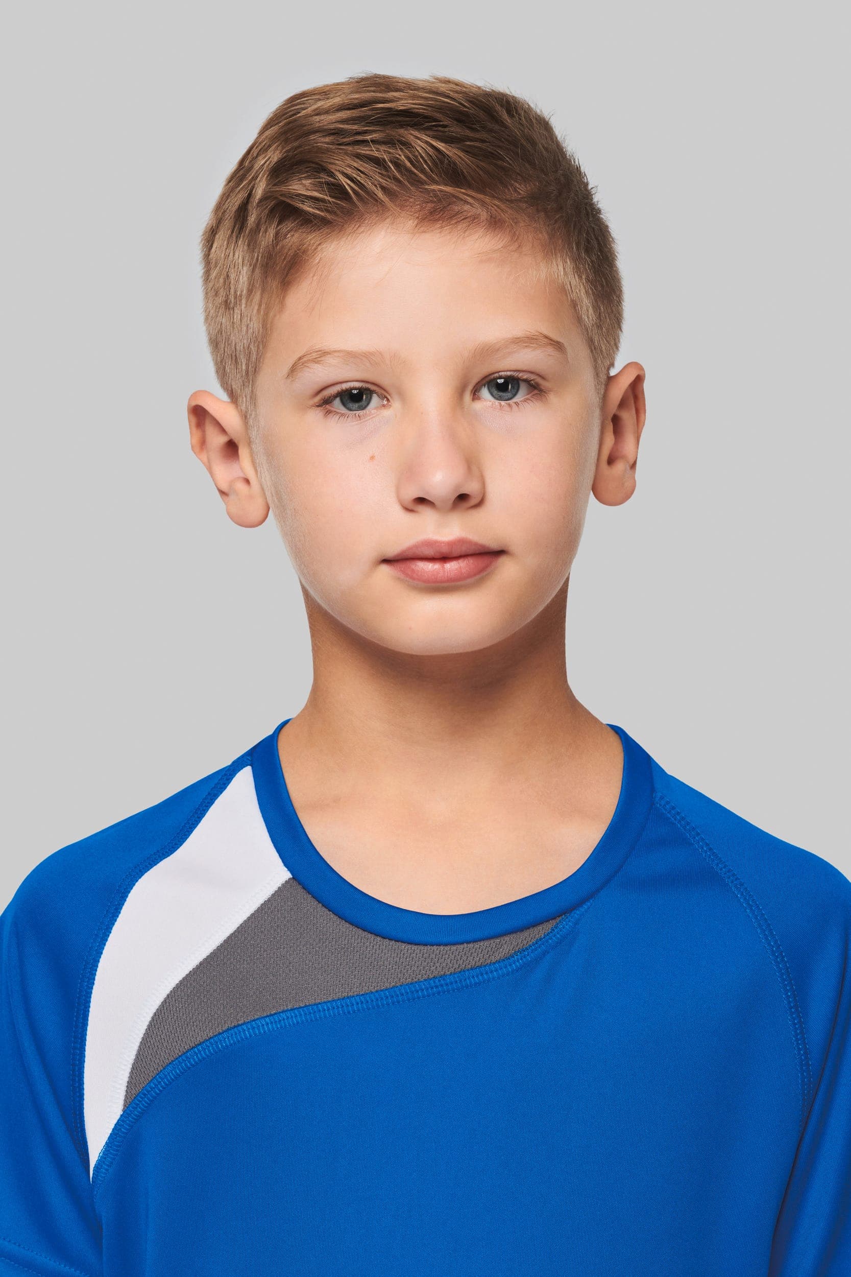 Maillot multisport manches courtes enfant en situation