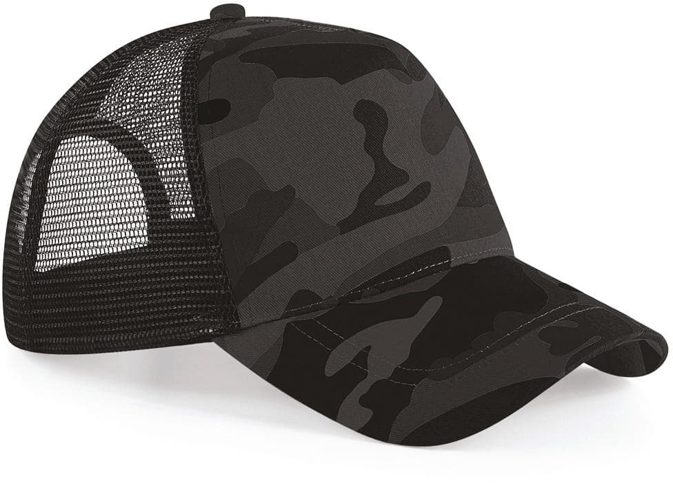 CAMO SNAPBACK TRUCKER en situation