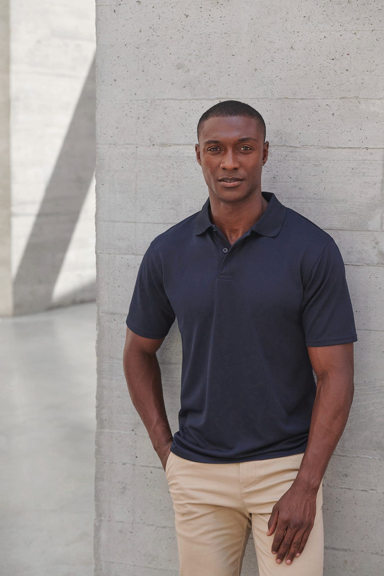 COOLPLUS® WICKING POLO SHIRT en situation