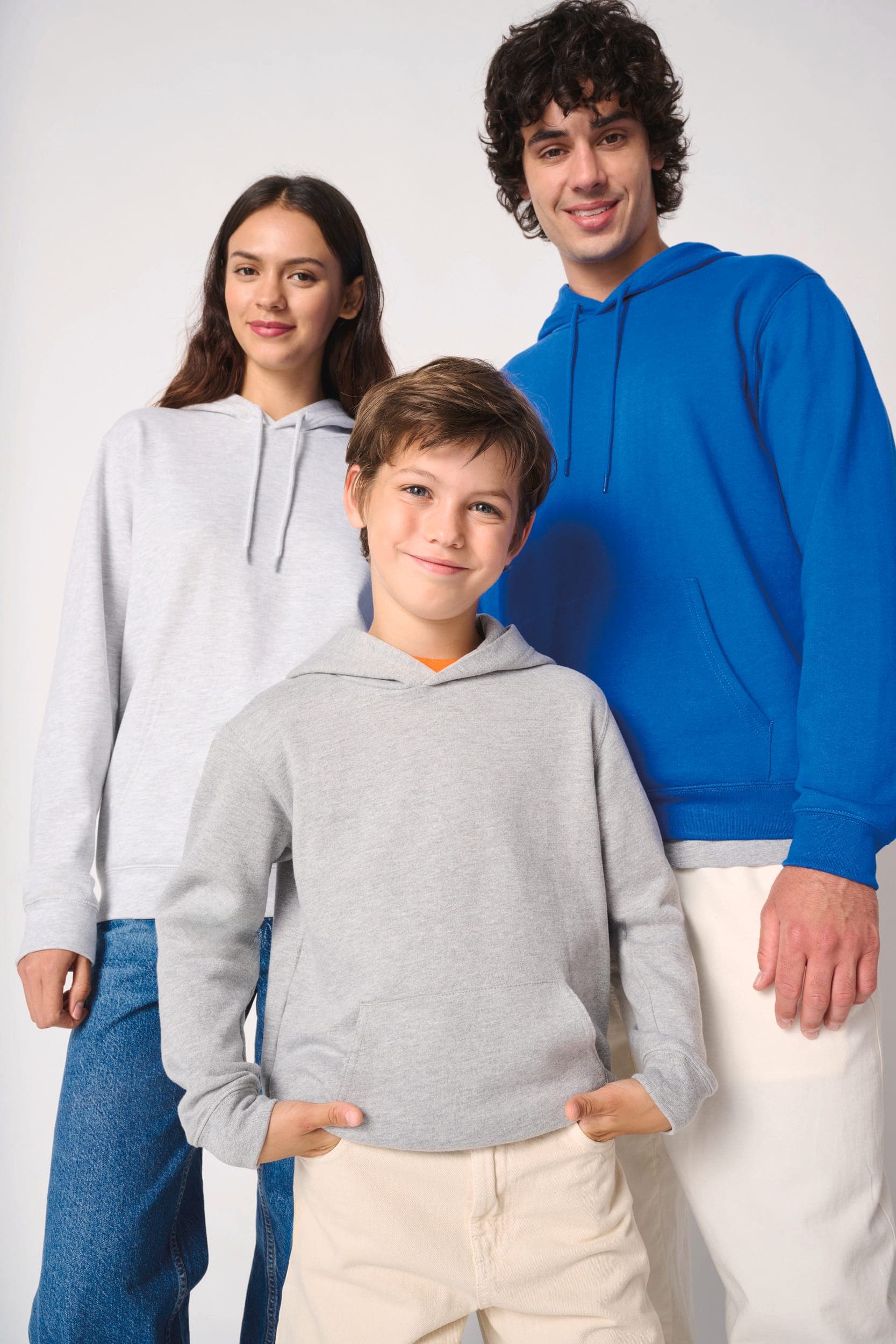 Sweat-shirt à capuche unisexe en situation