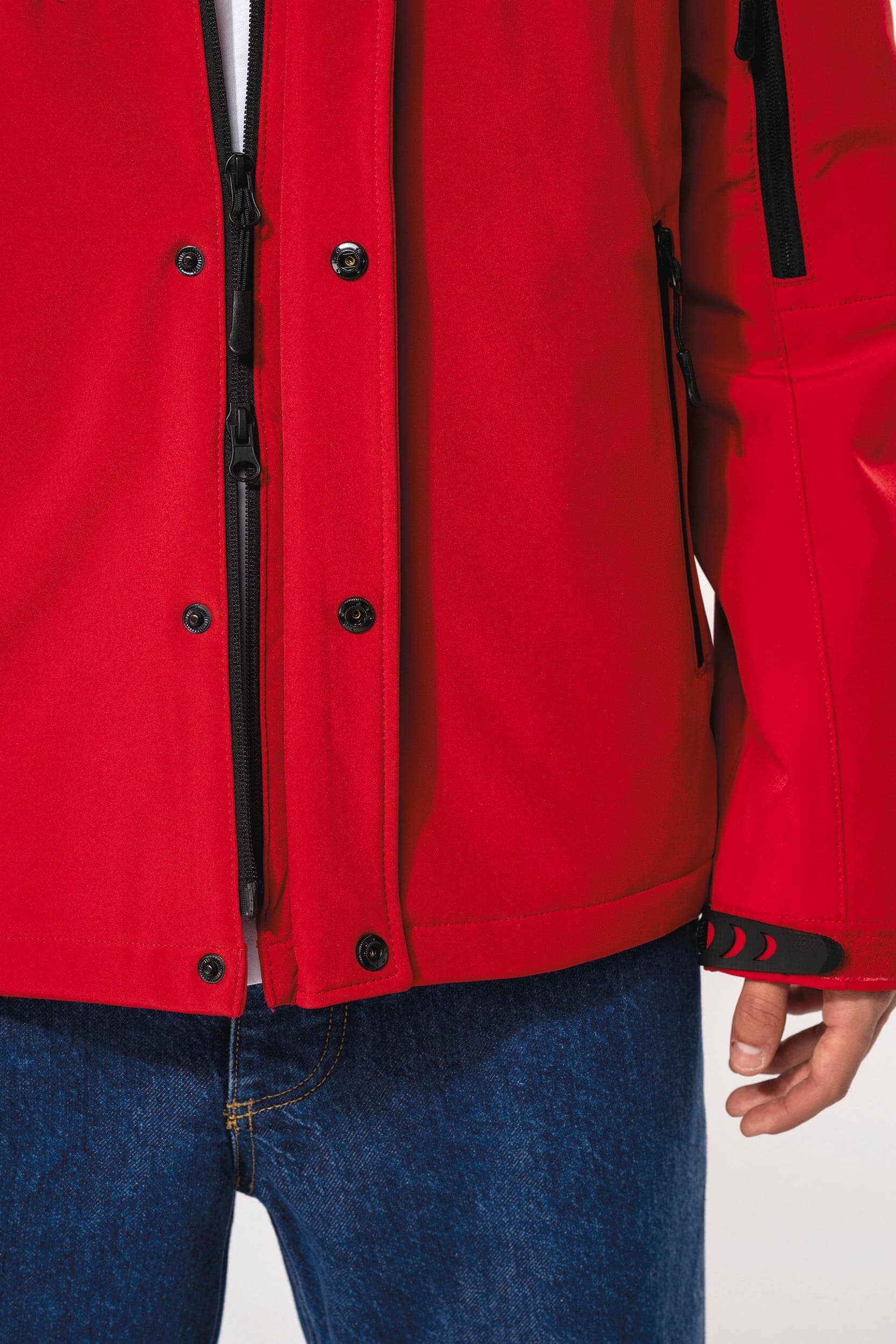 Parka softshell doublée capuche homme en situation