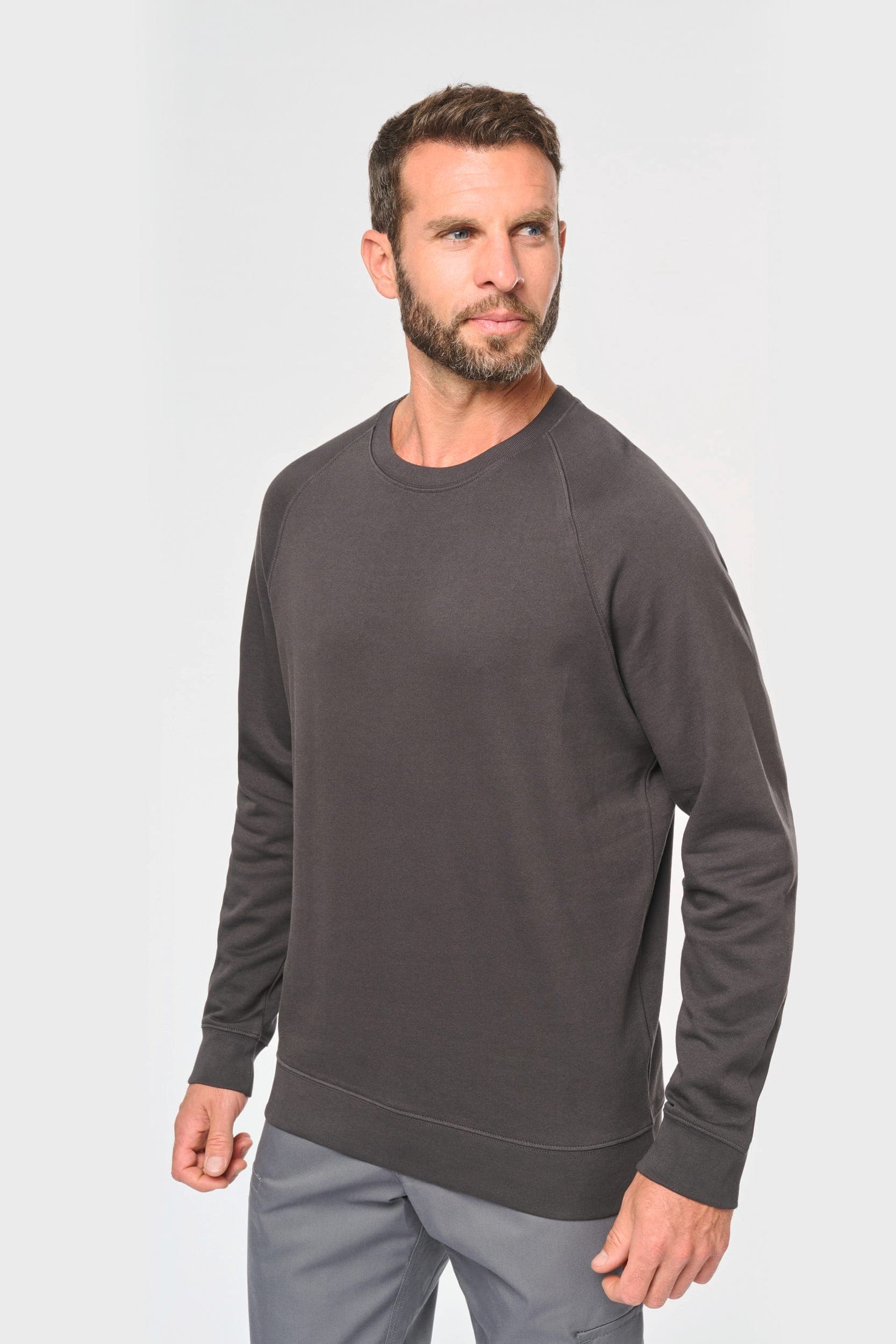 Sweat-shirt col rond  homme en situation