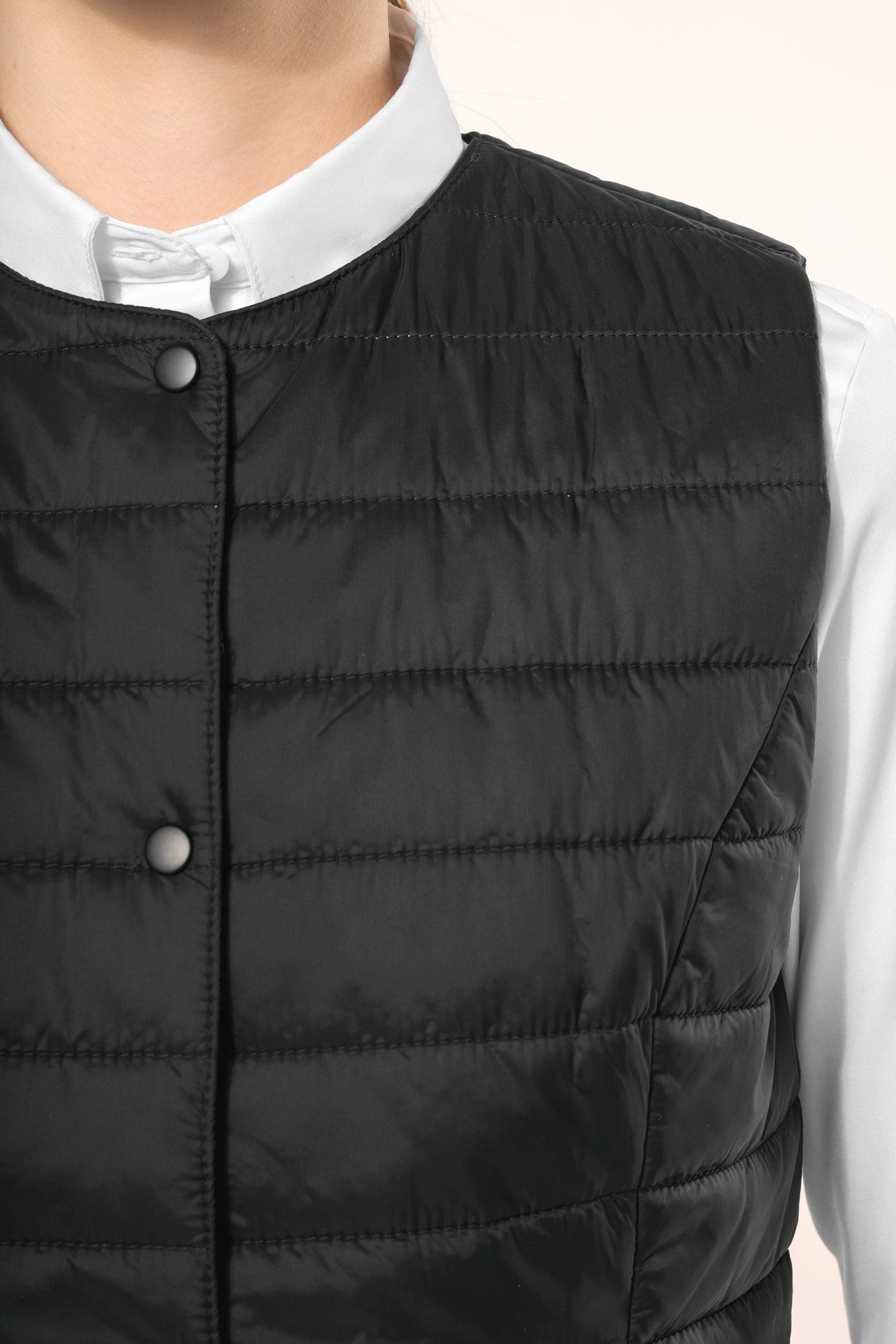 Bodywarmer léger femme en situation