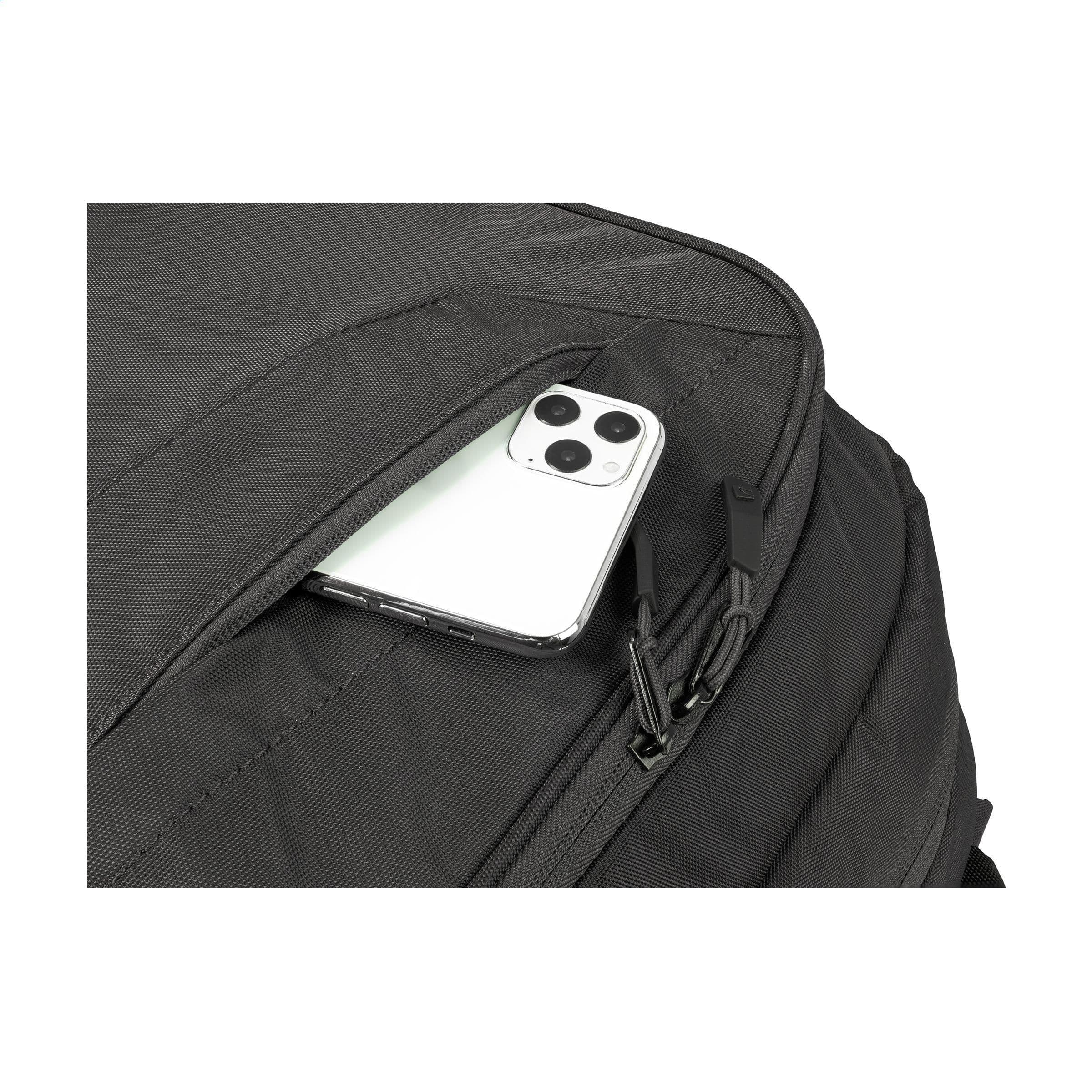 Sac à dos Tucano Lato 17 inch en situation
