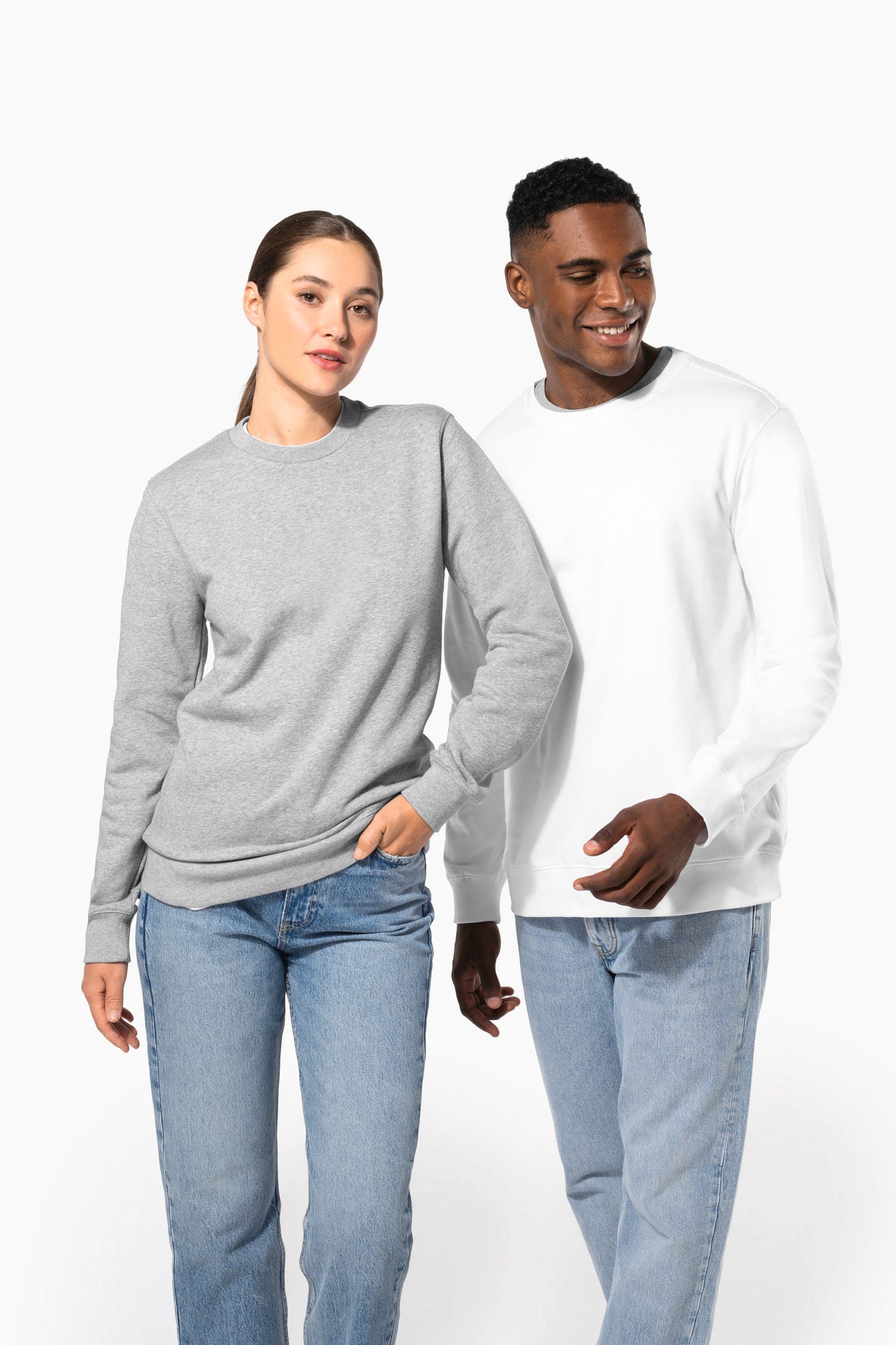 Sweat-shirt col rond 80/20 unisexe en situation