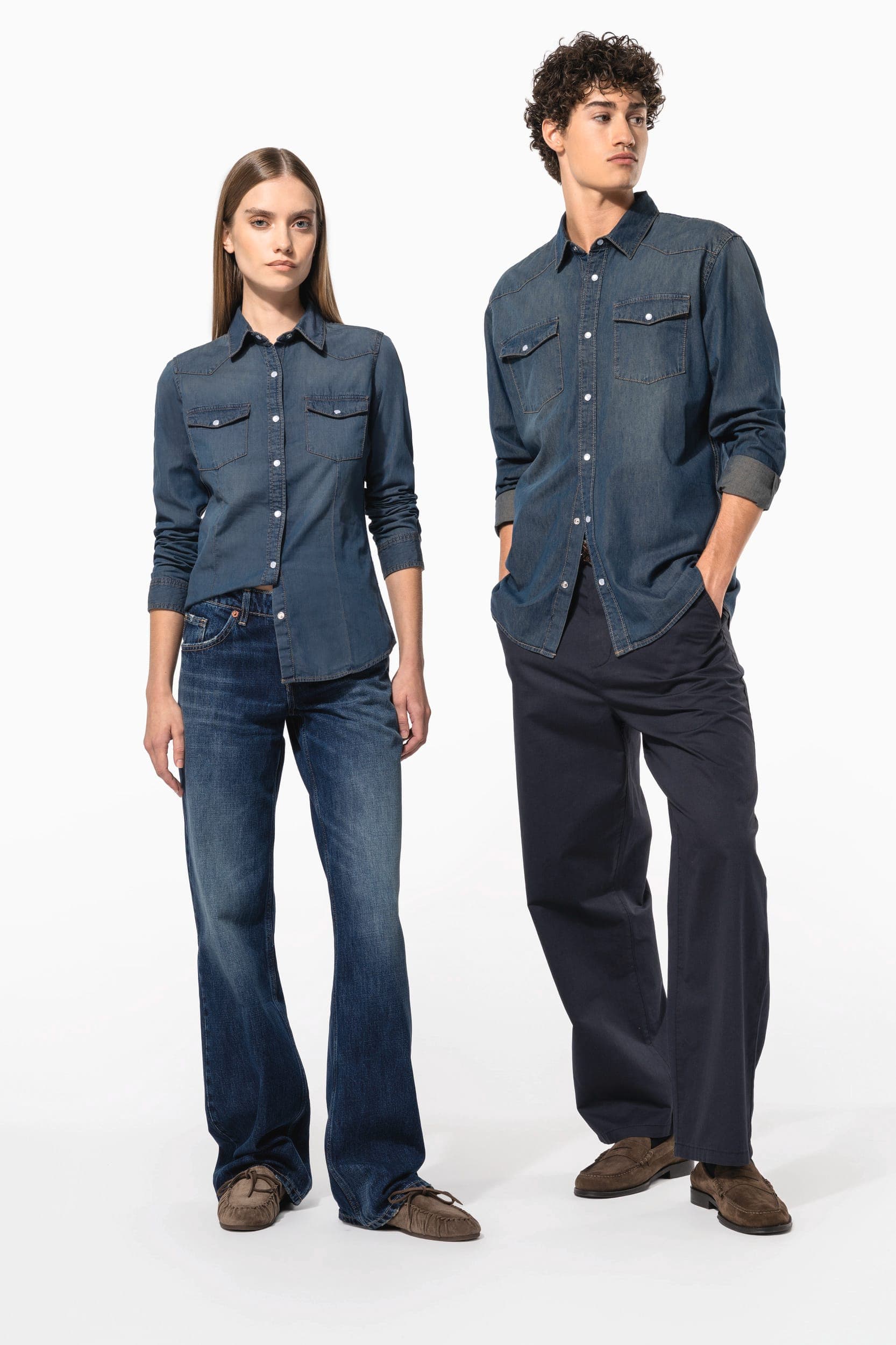 Chemise denim manches longues en situation