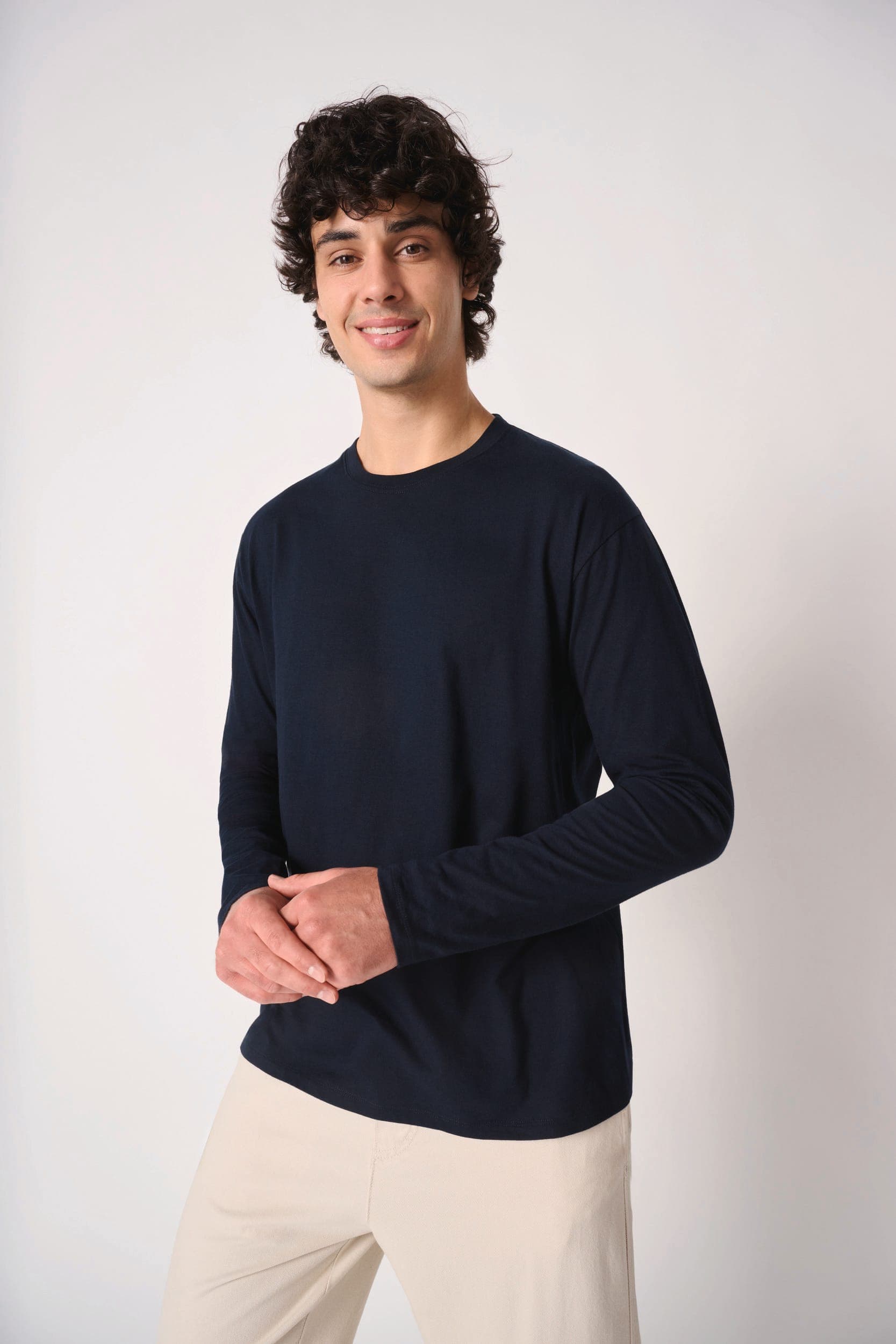 T-shirt LSL unisexe iDeal150 en situation