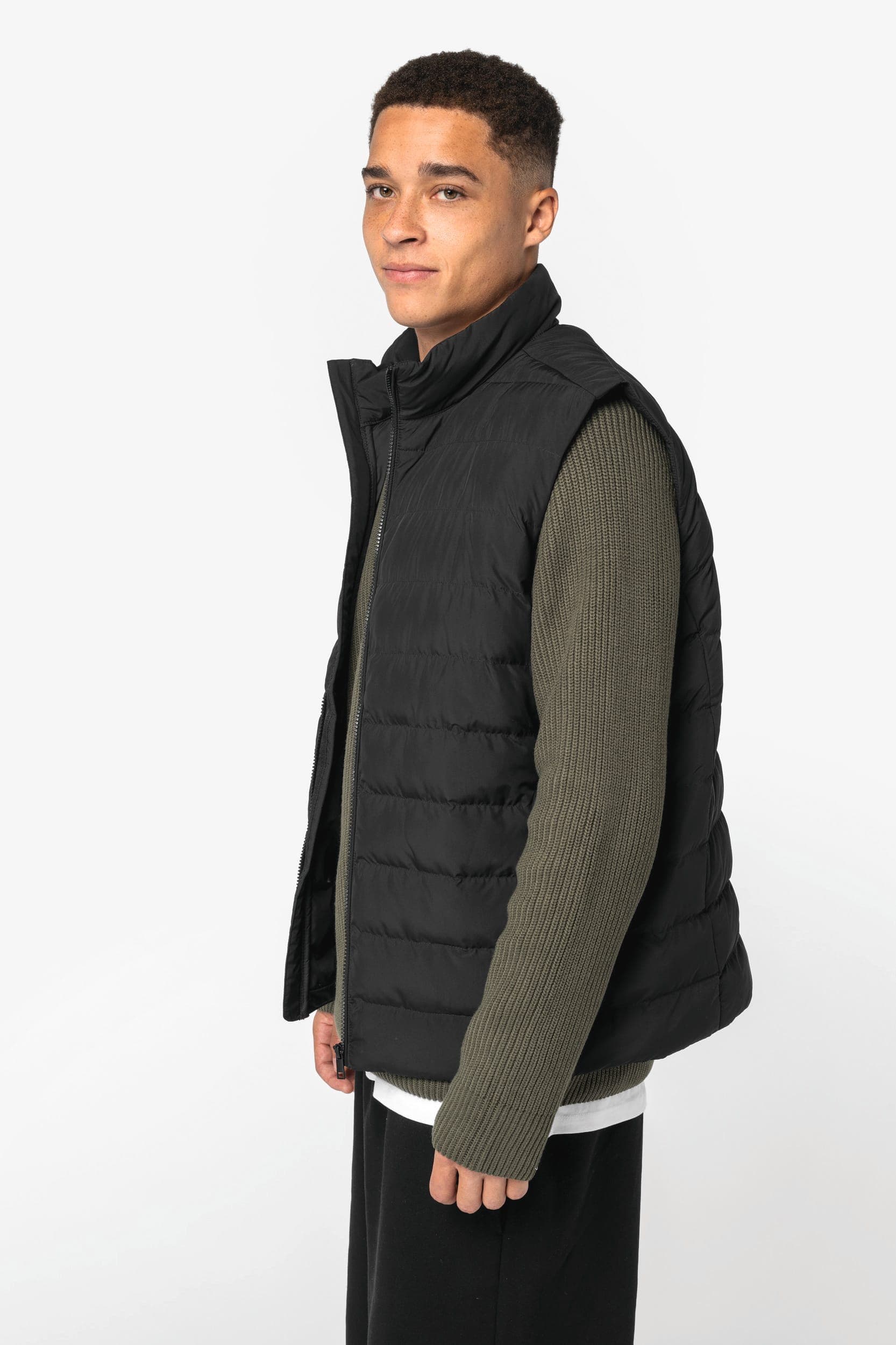 Bodywarmer écoresponsable matelassé homme en situation