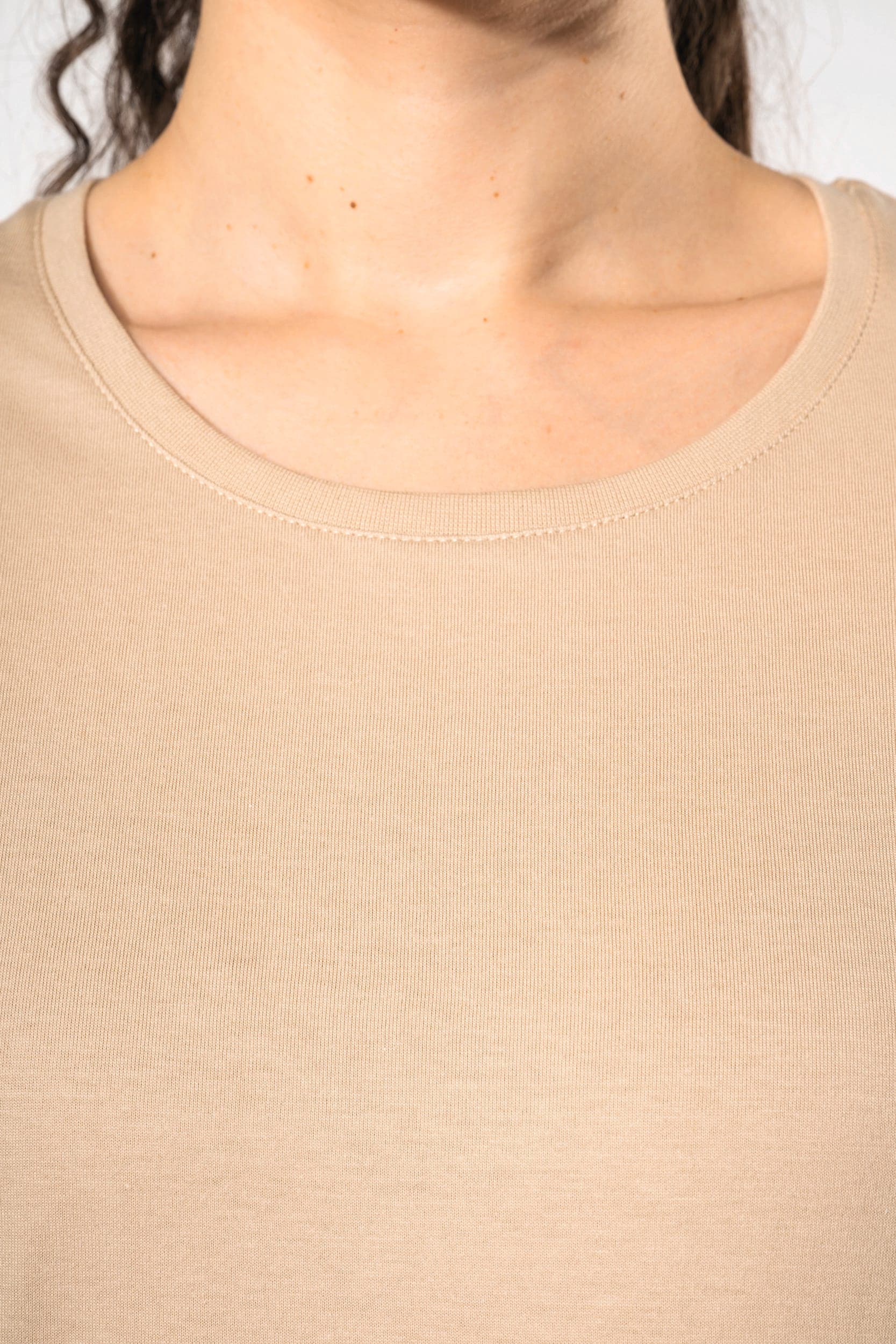 T-shirt Bio190 femme en situation