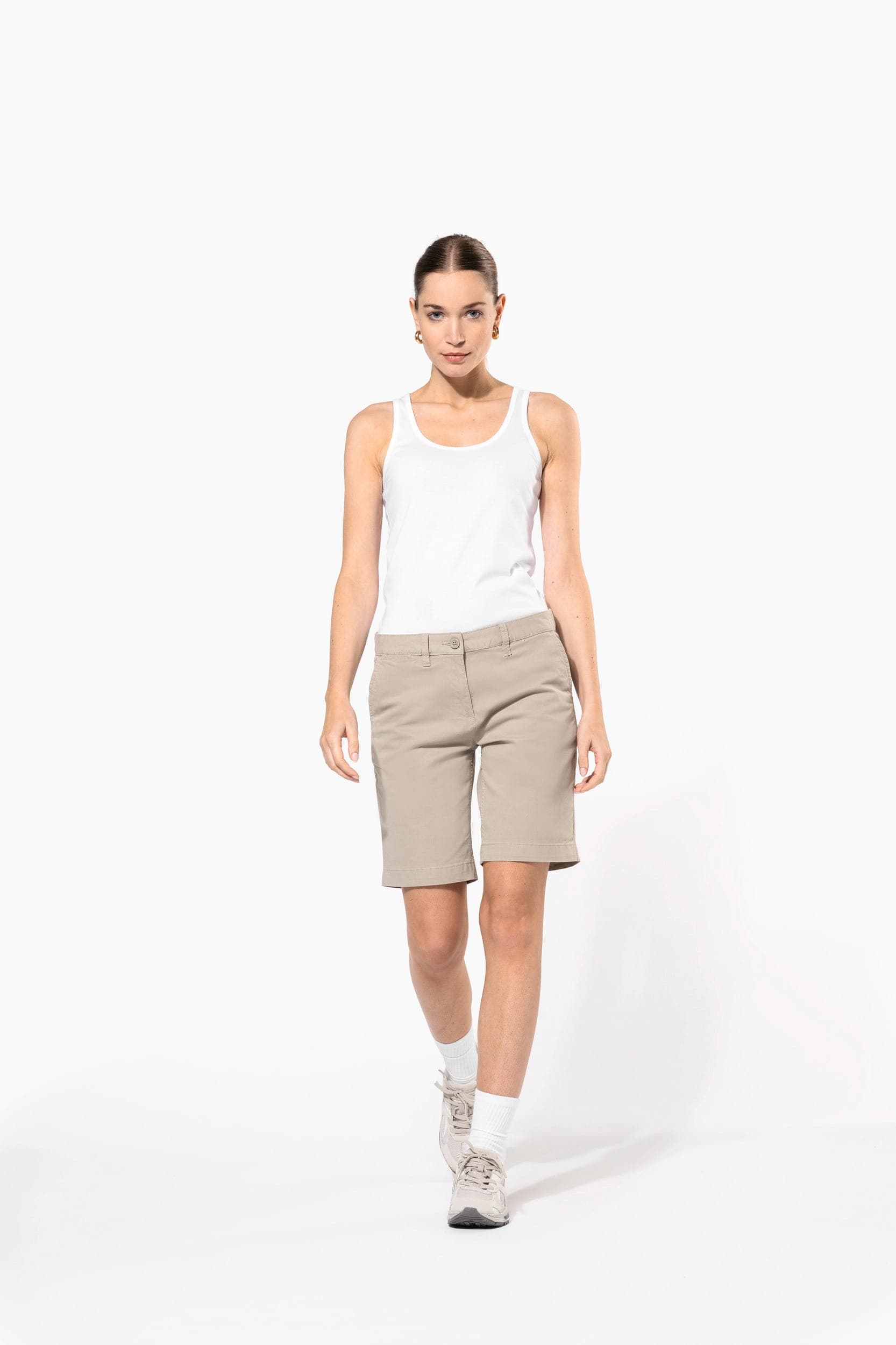 Bermuda chino femme en situation