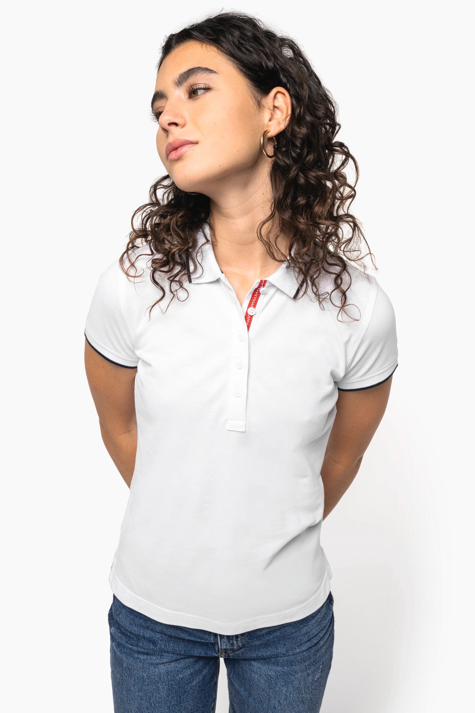 Polo maille piquée manches courtes femme en situation