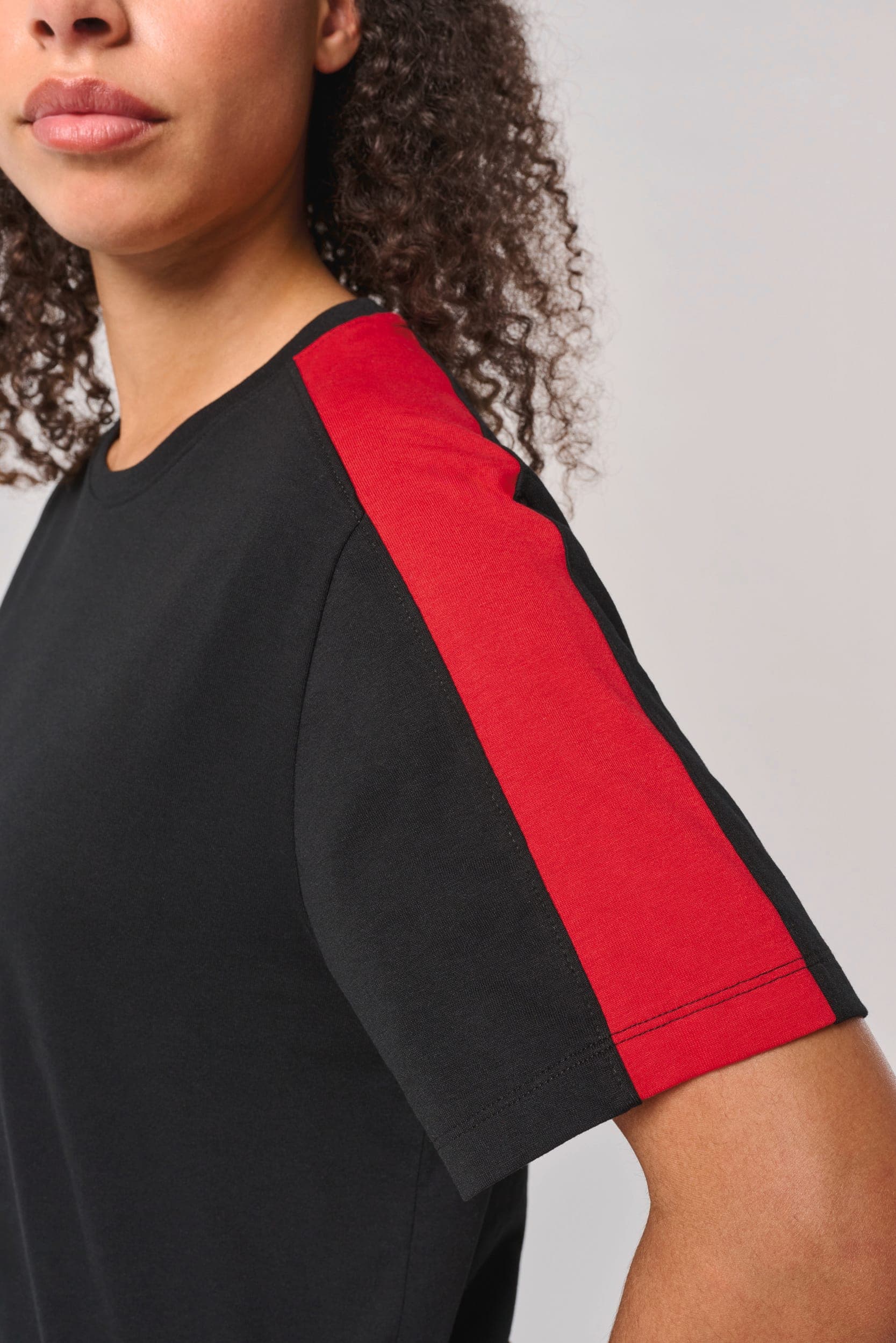 T-shirt teamwear unisexe en situation