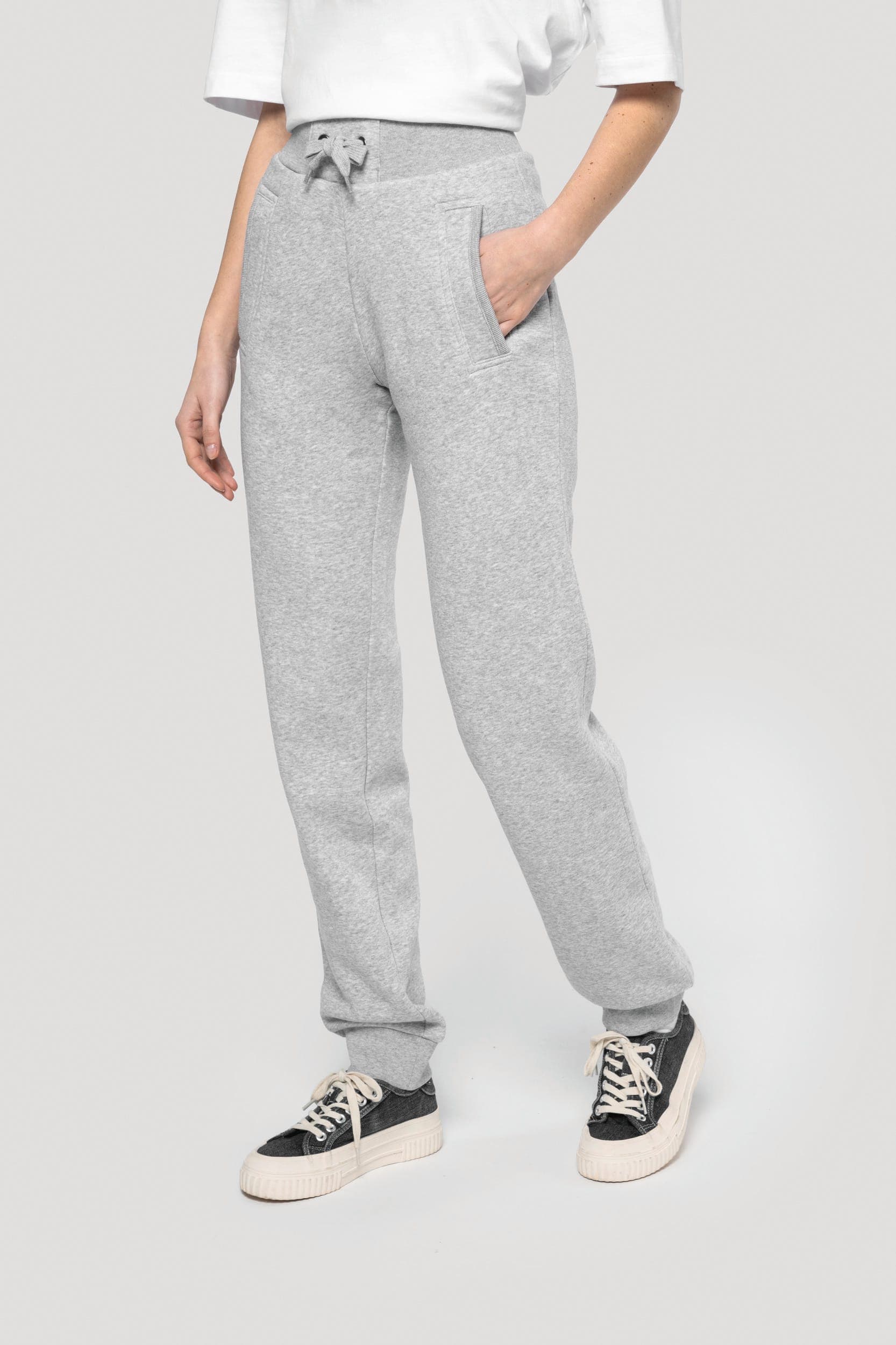 Pantalon jogging unisexe en situation