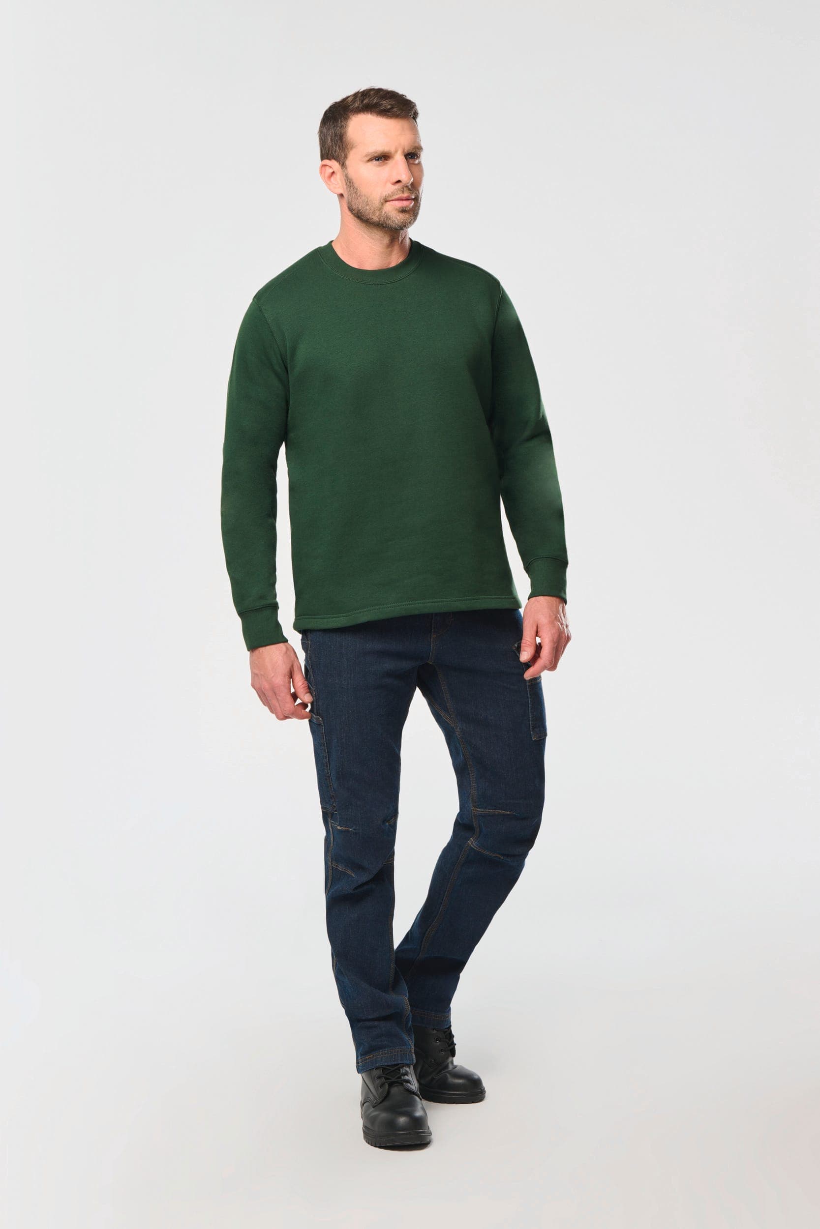 Pantalon Denim multipoches homme en situation