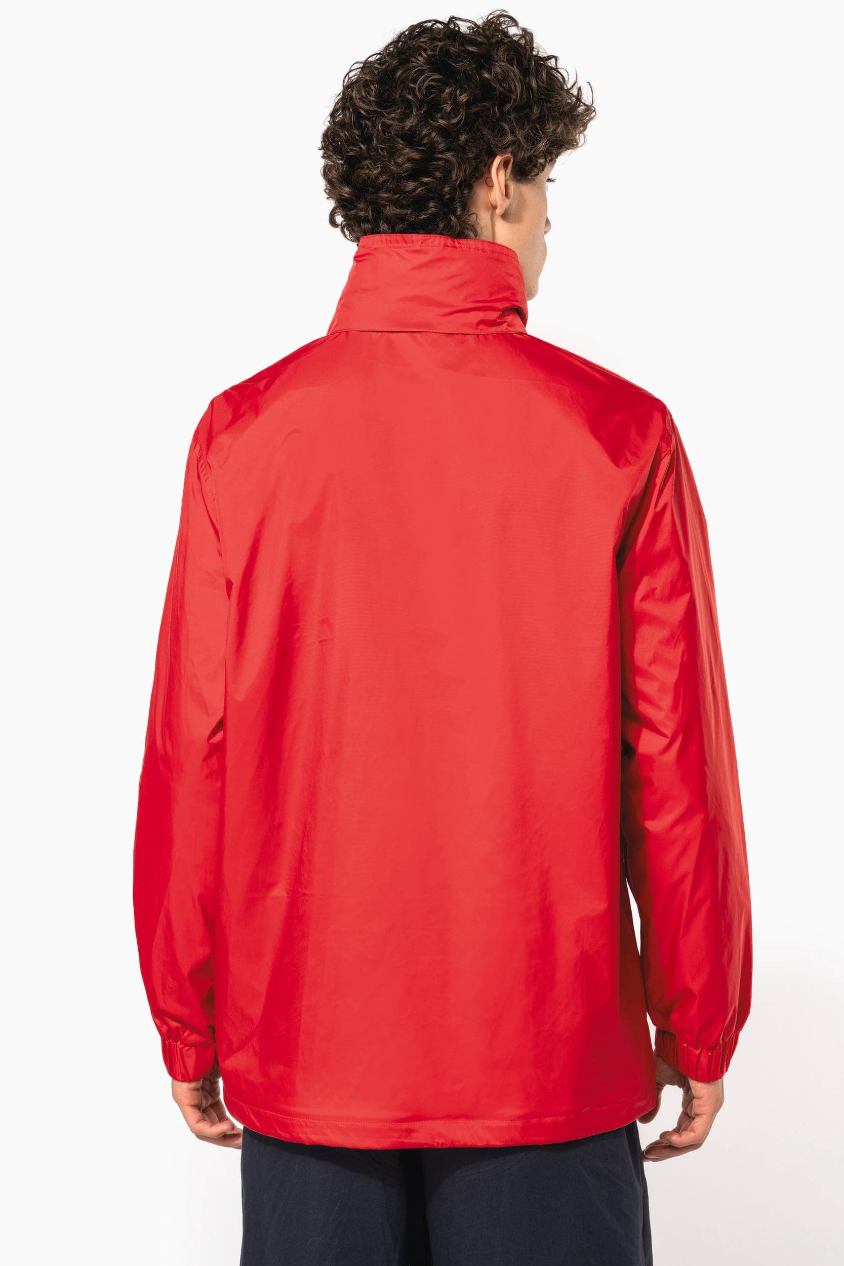 Coupe-vent doublé homme en situation