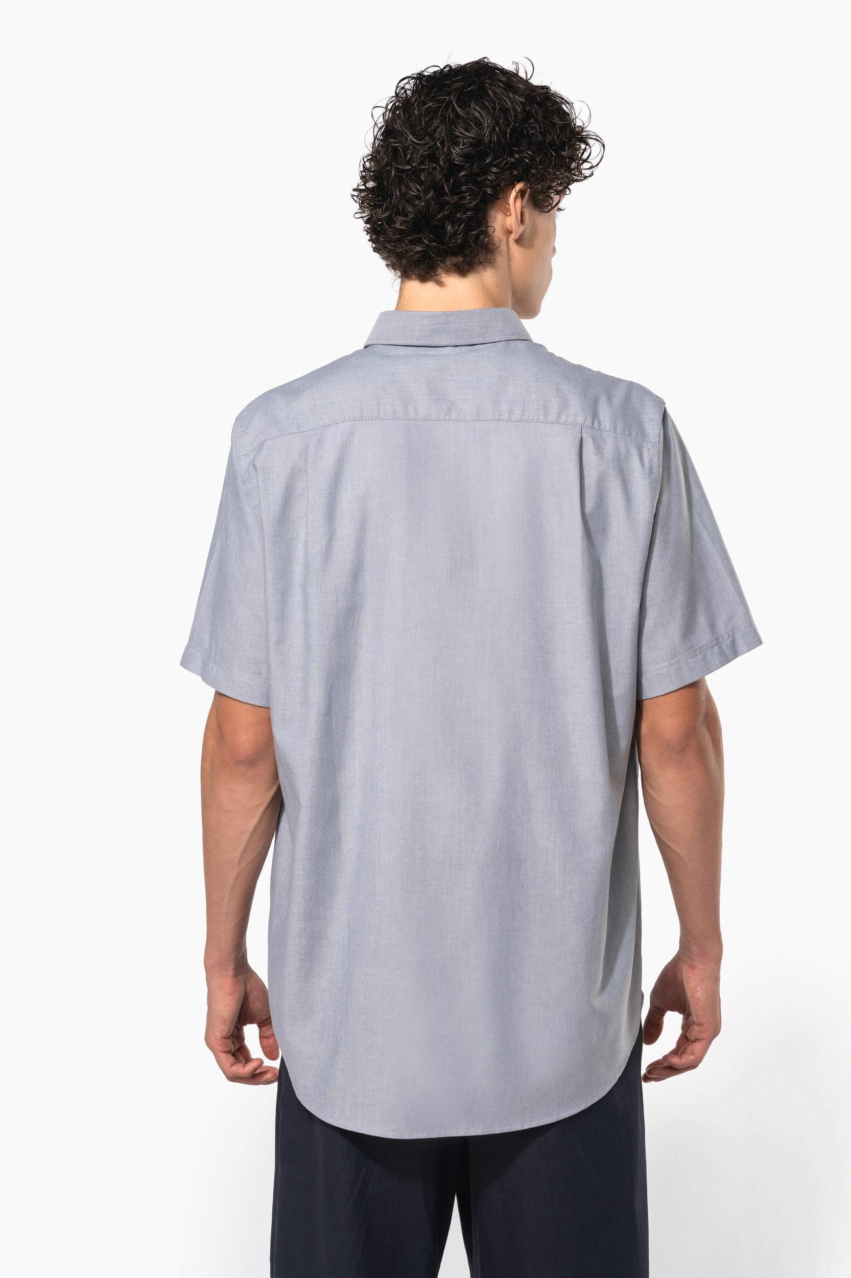 Chemise Oxford manches courtes en situation