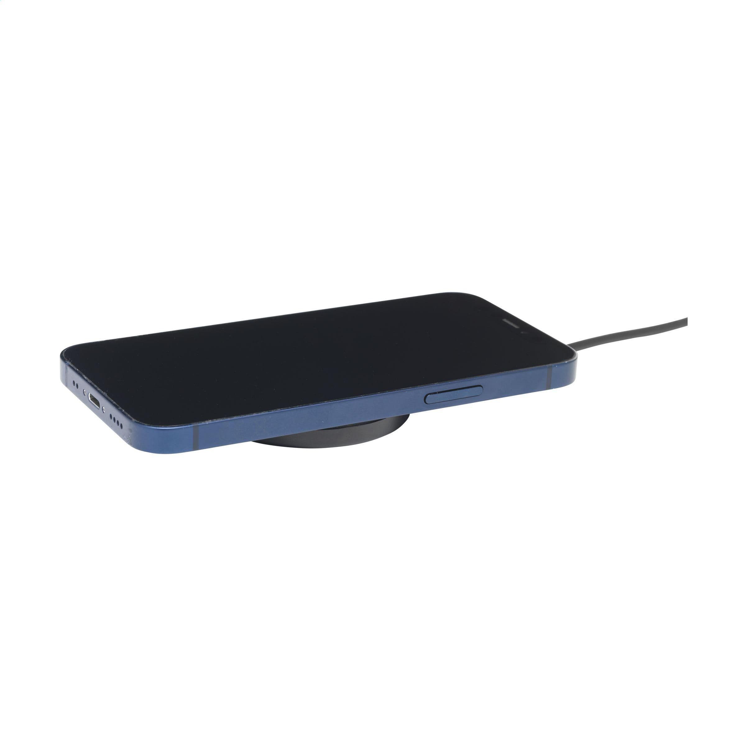 Chargeur sans fil Force MagSafe 10W RCS recyclé en situation