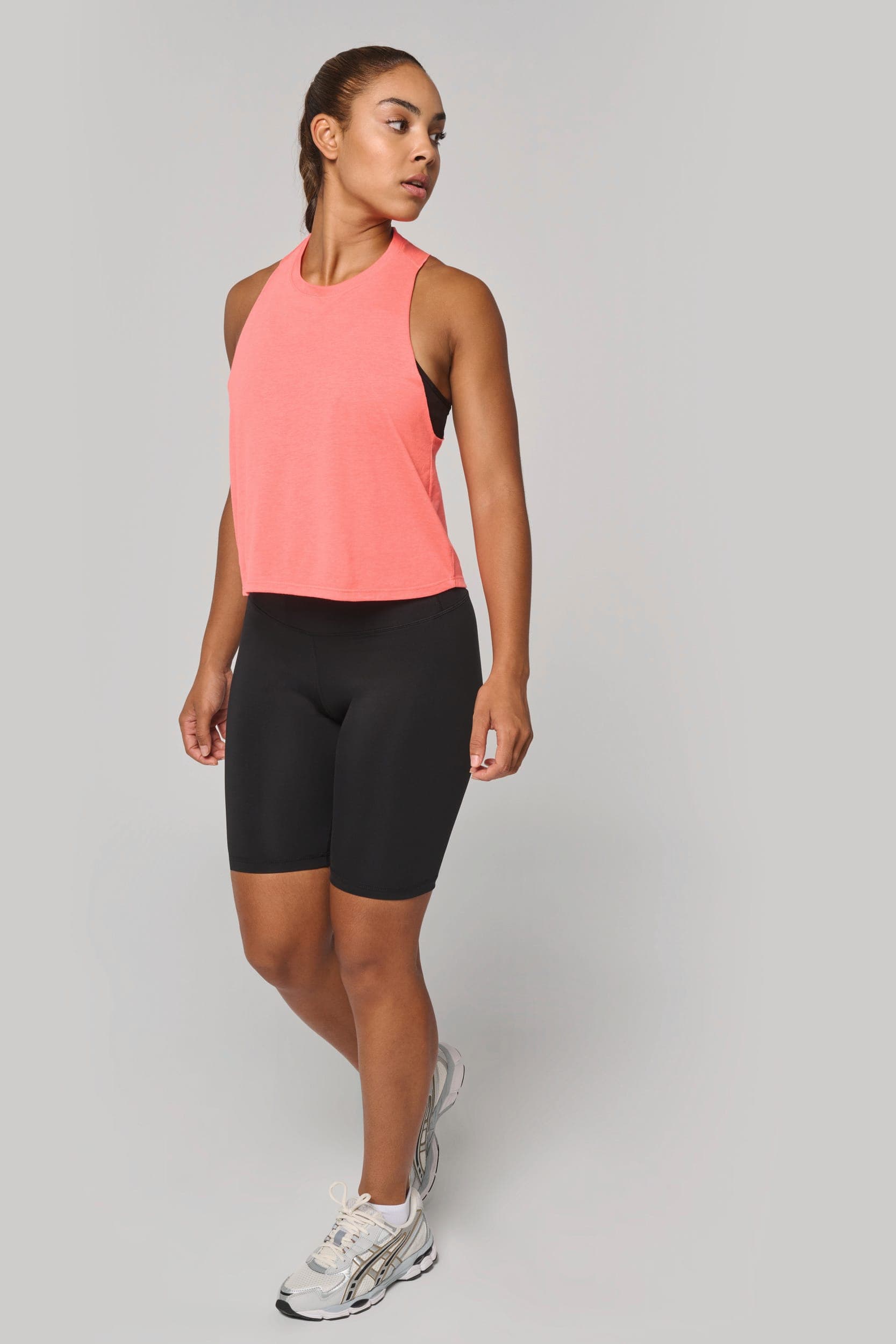 Débardeur crop Triblend femme en situation