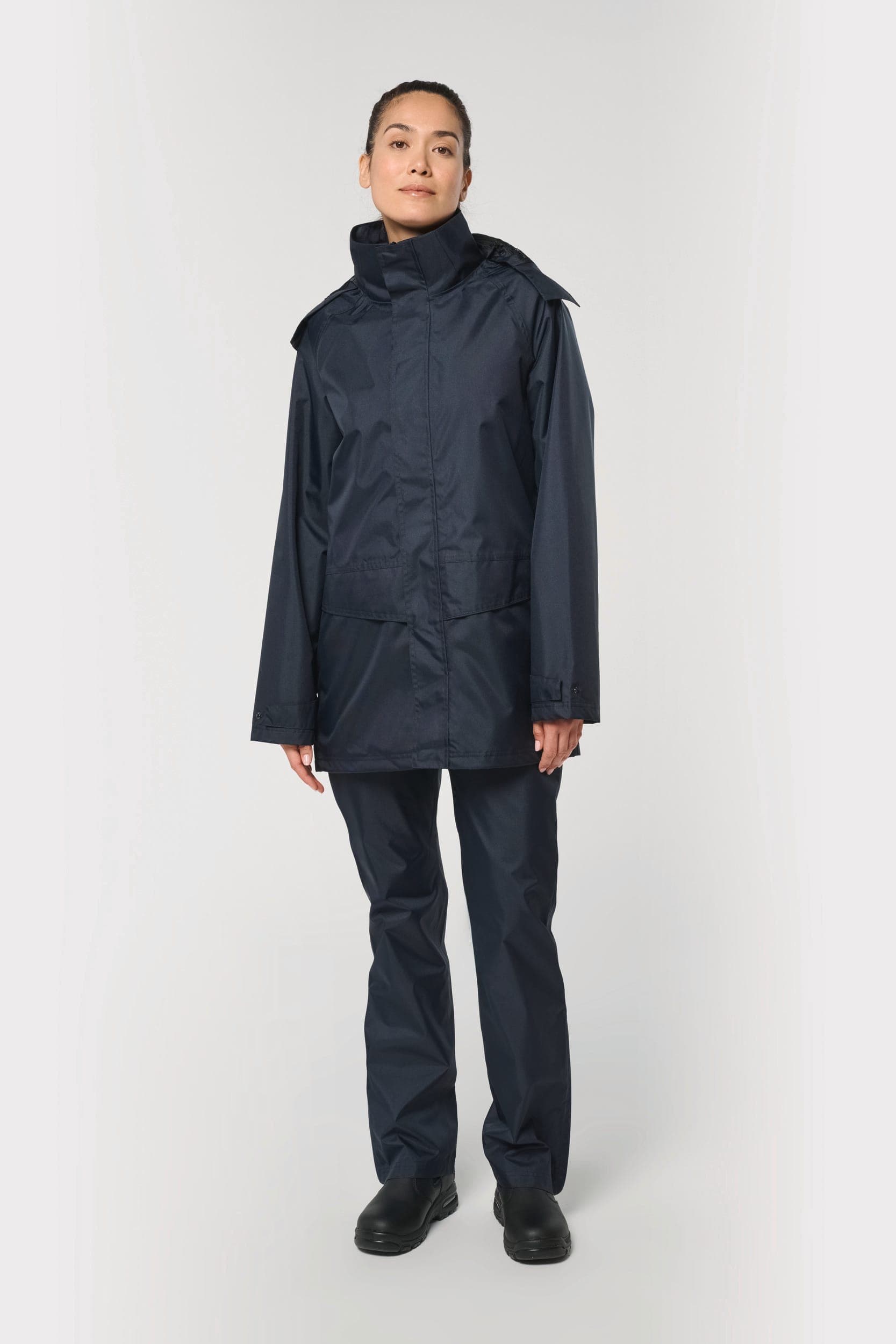 Veste de pluie unisexe en situation