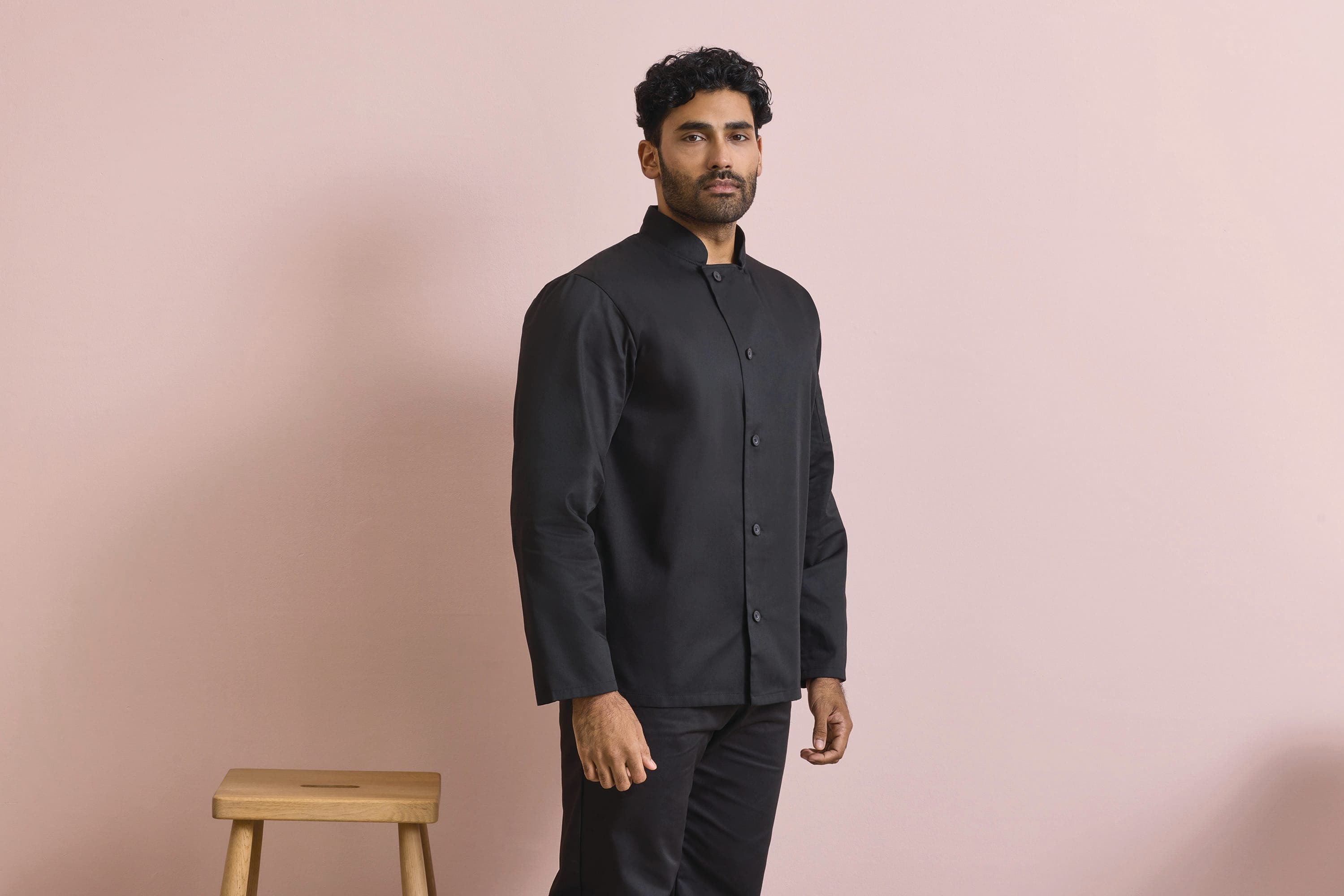 Veste chef cuisinier manches longues "Essential" en situation