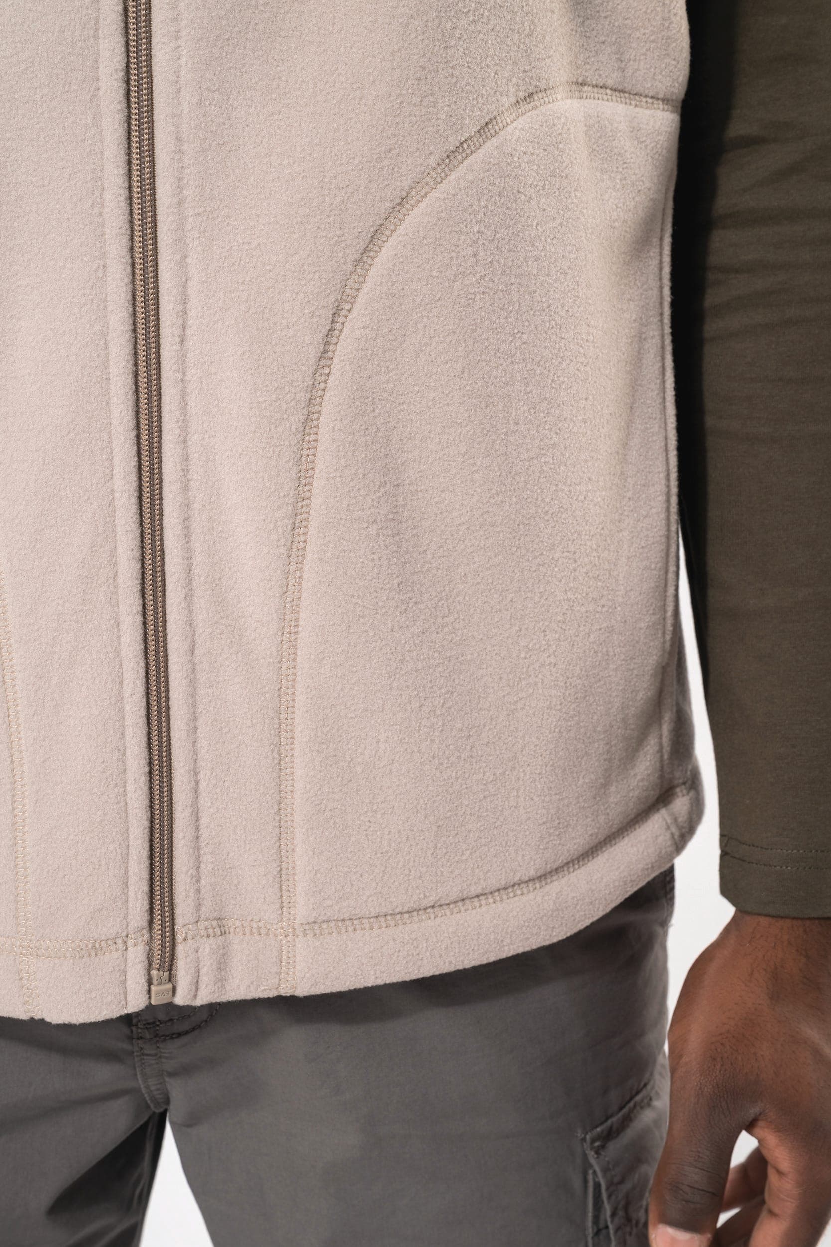 Bodywarmer micropolaire homme en situation
