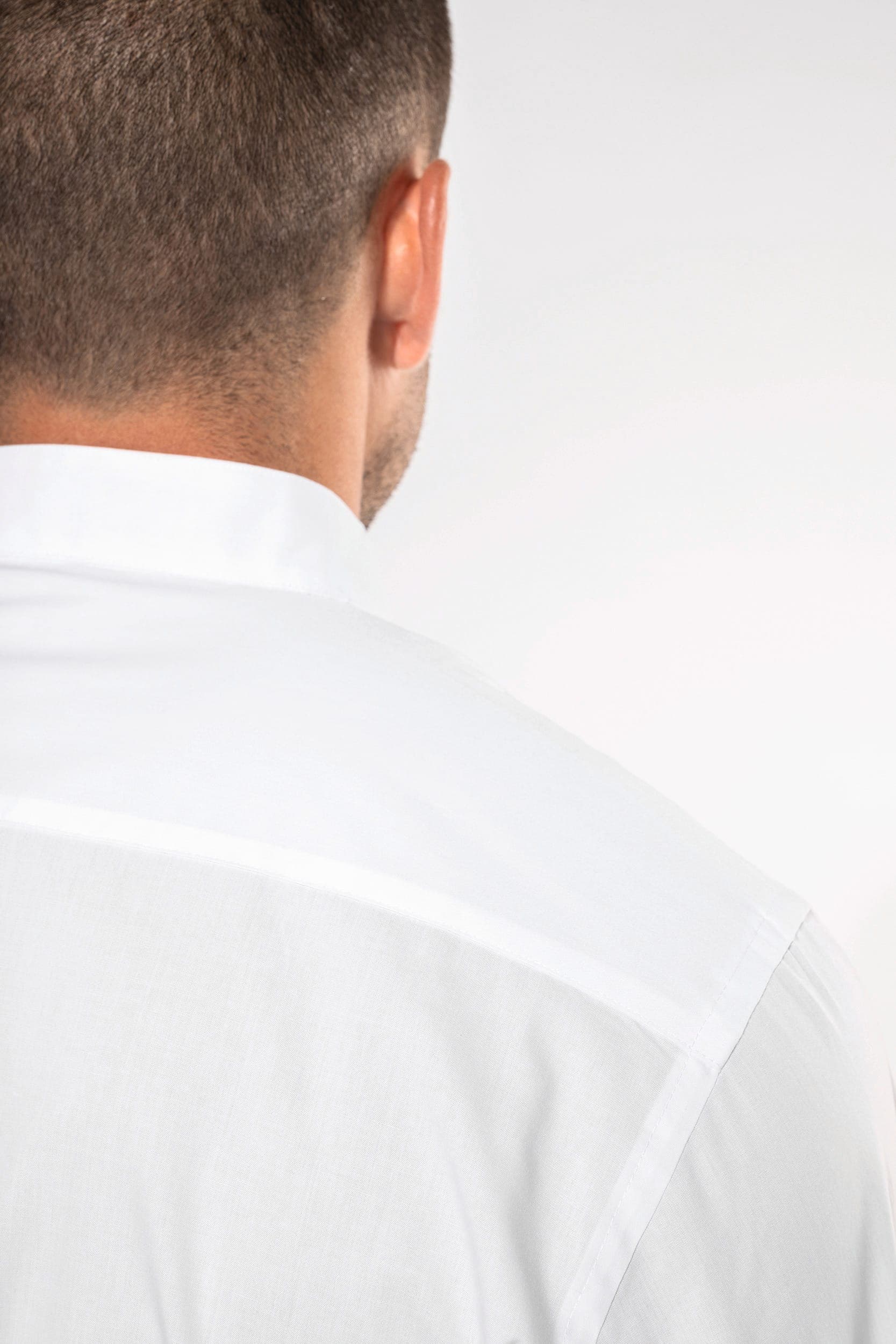 Chemise col mao manches longues en situation
